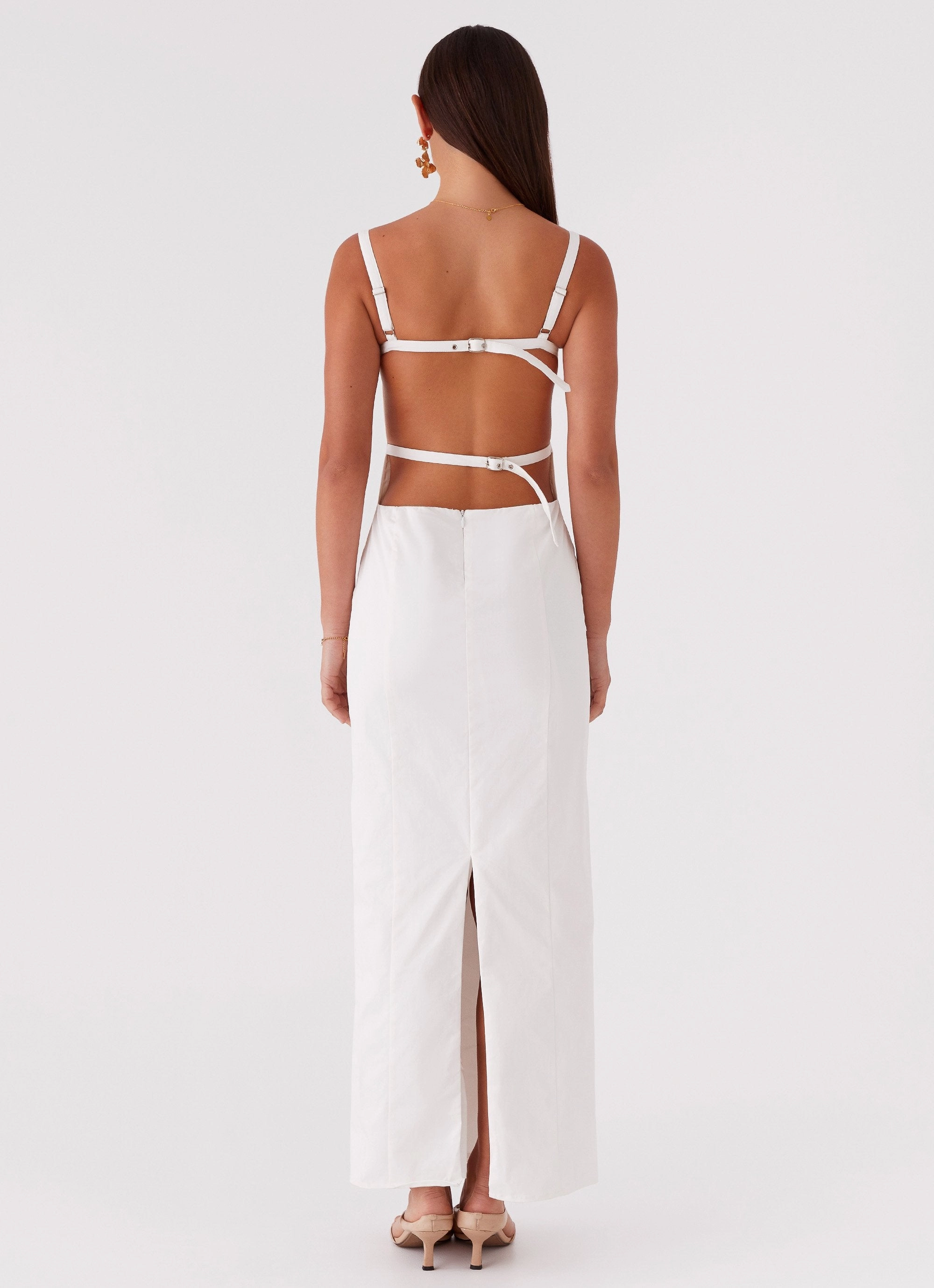 Naomi Backless Maxi Dress - Off White Seasonal Must-Have