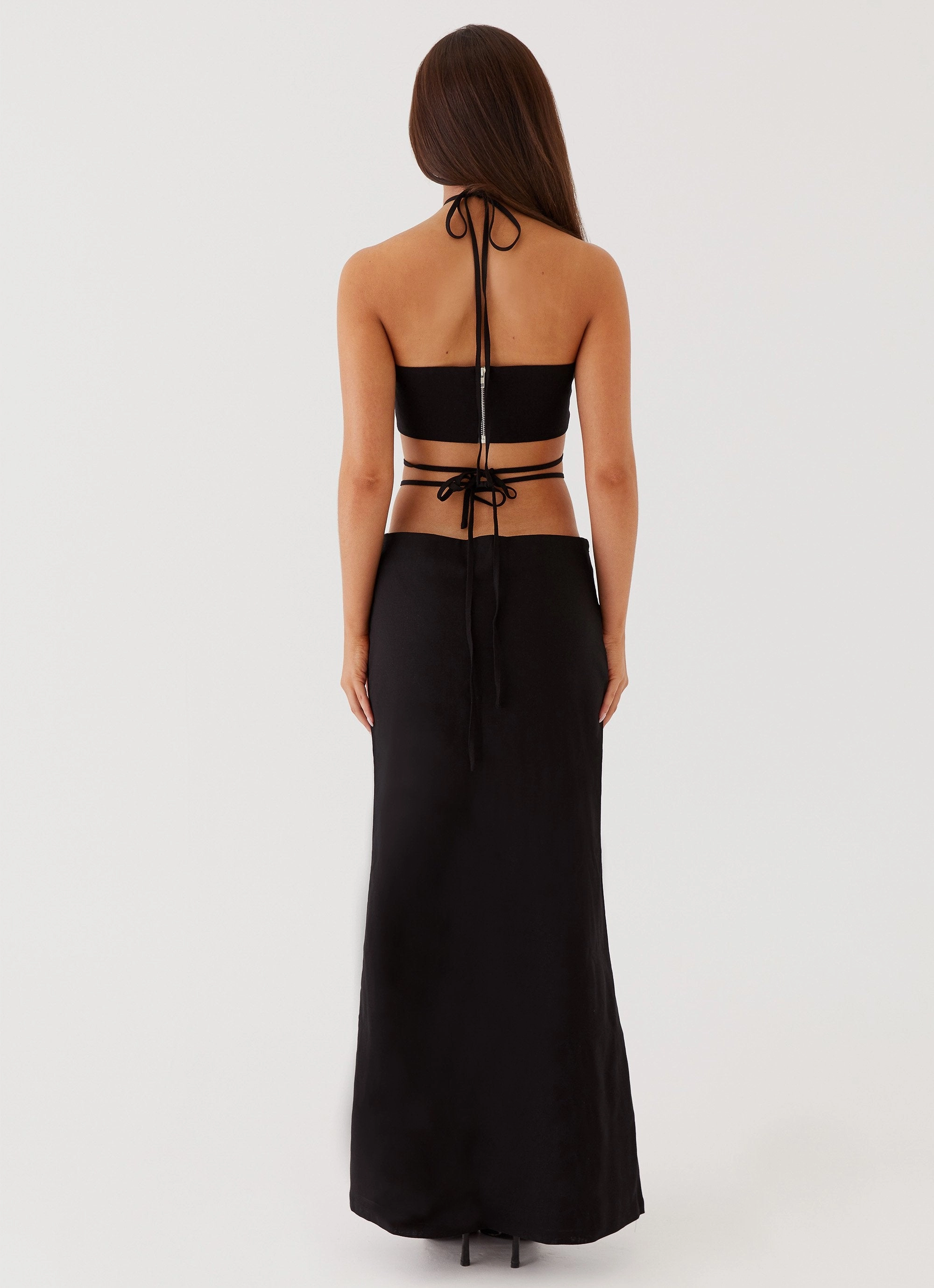 Flexible Ribbing VentilatedMesh Neveah Beaded Halter Top - Black