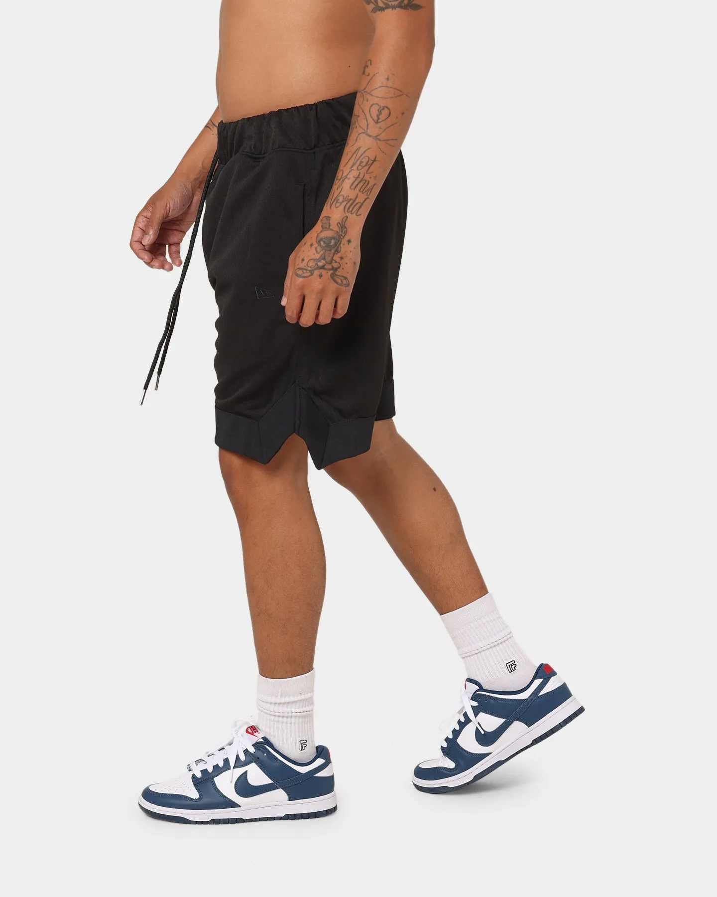 New Era New York Yankees Black On Black Shorts Black
