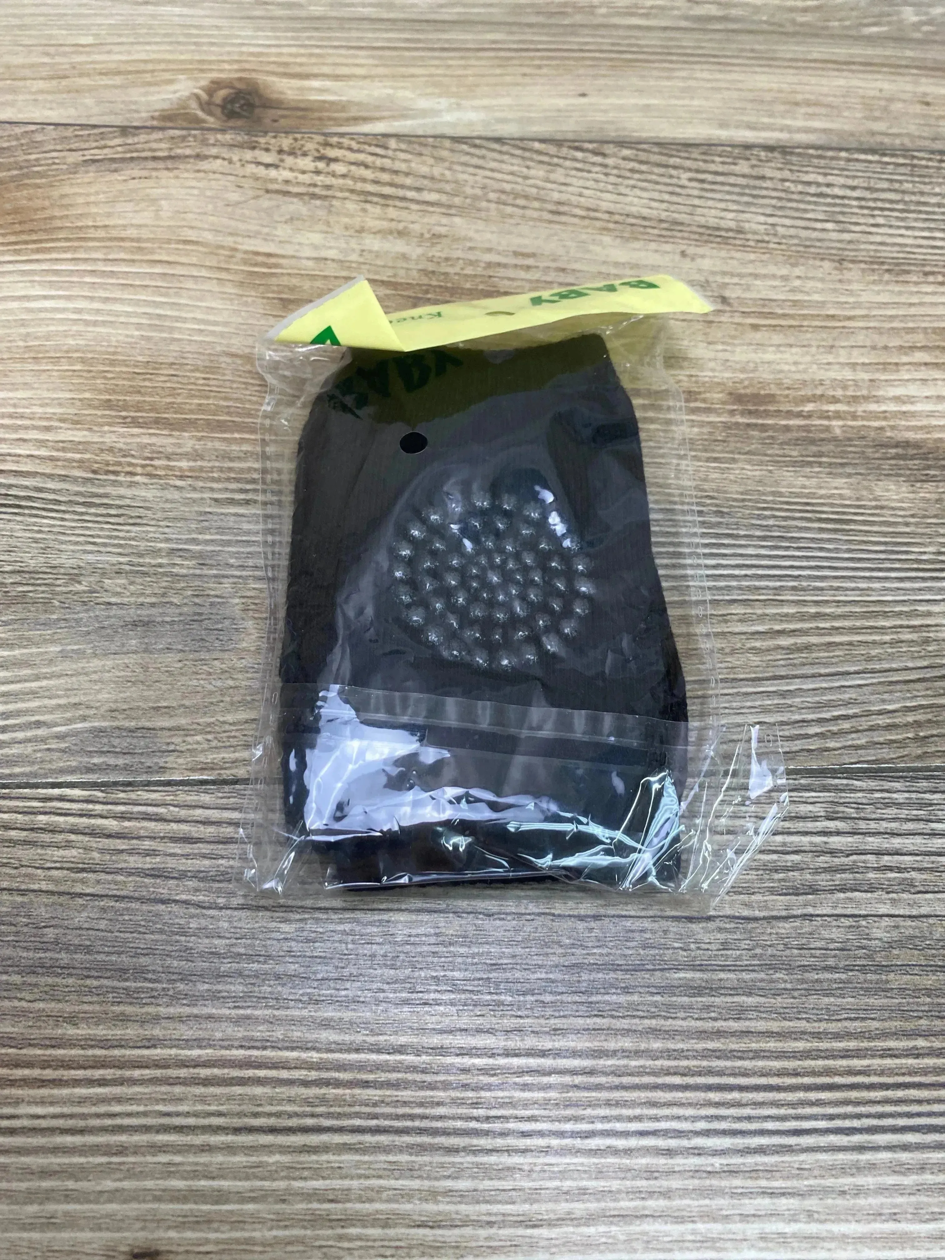 NEW Kids Socks 1pk Crawling Knee Pads/Sock Black