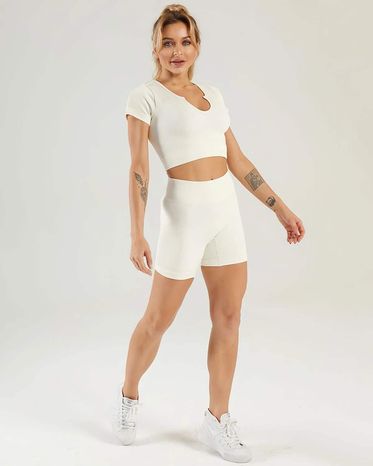 Nieve Crop Top - Beige