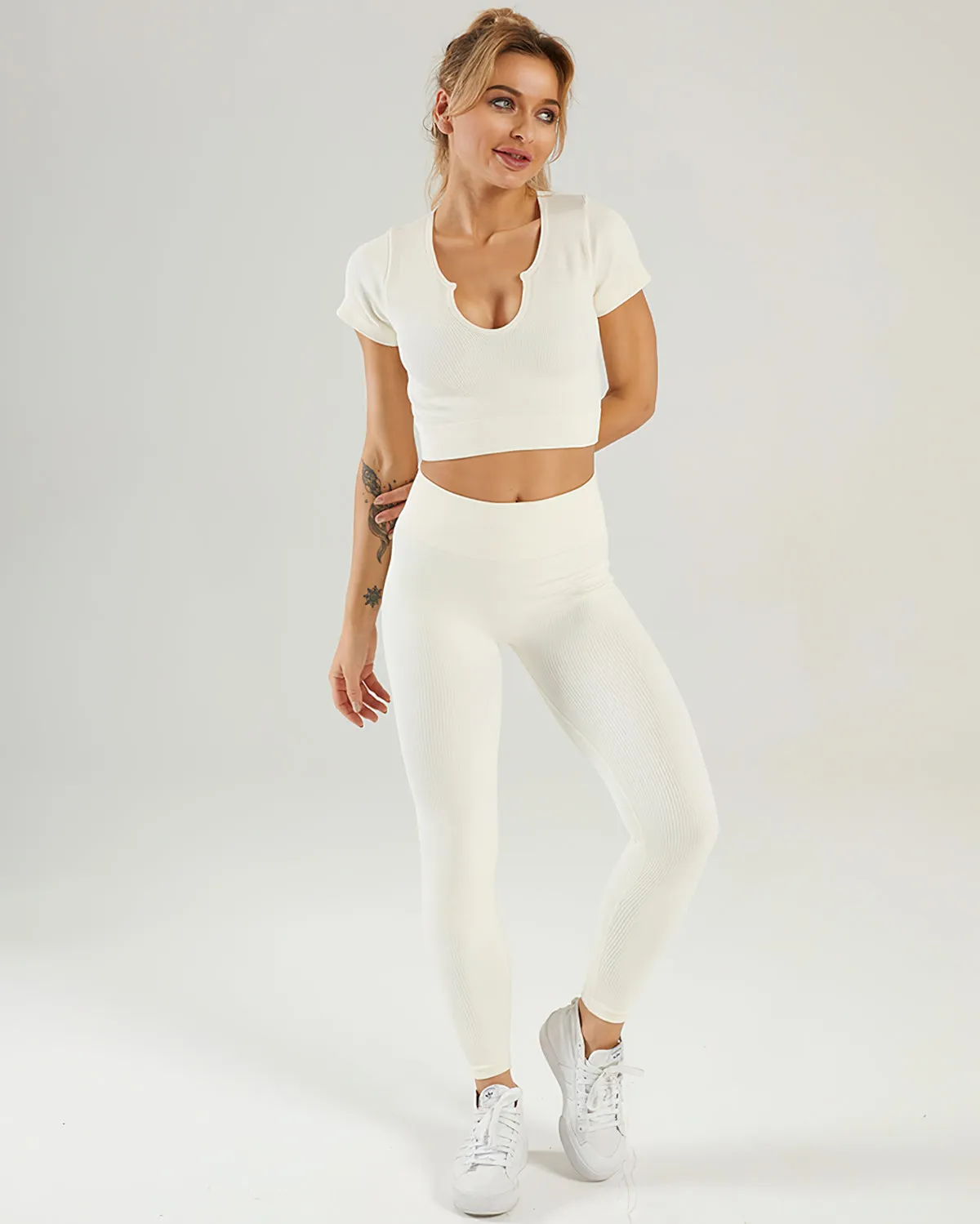 Nieve Crop Top - Beige