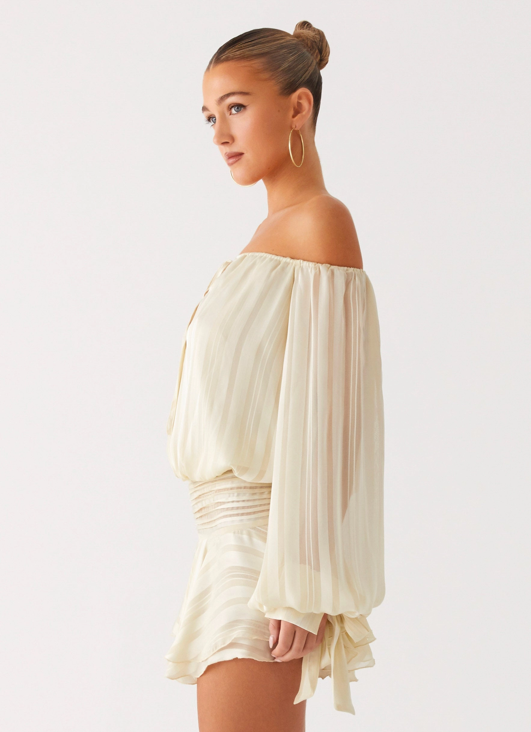 Neutral Form Whimsical Mood Eira Balloon Sleeve Mini Dress - Ivory