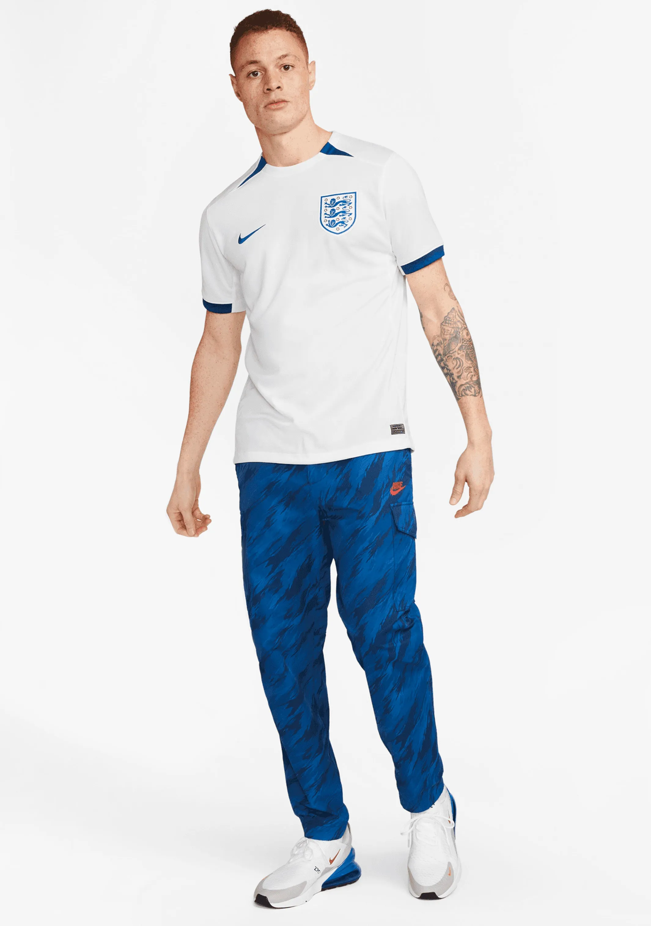 Nike Men's Dri-FIT England 2023 Stadium Home Jersey <br> DR3960-121