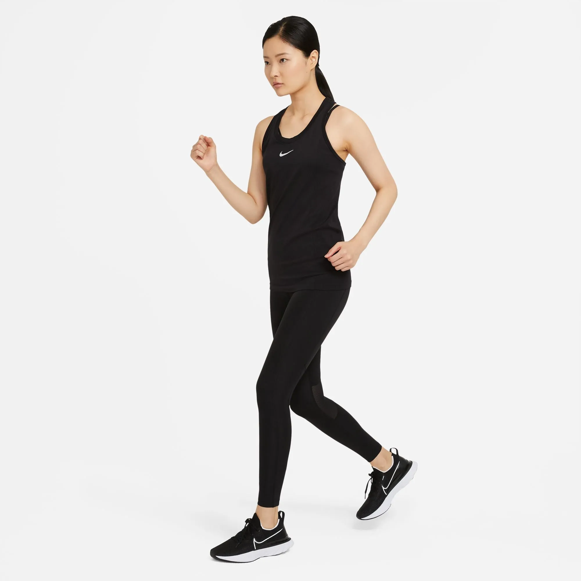 Nike Women's Epic Fast Mid-Rise Pocket Running Tight Black