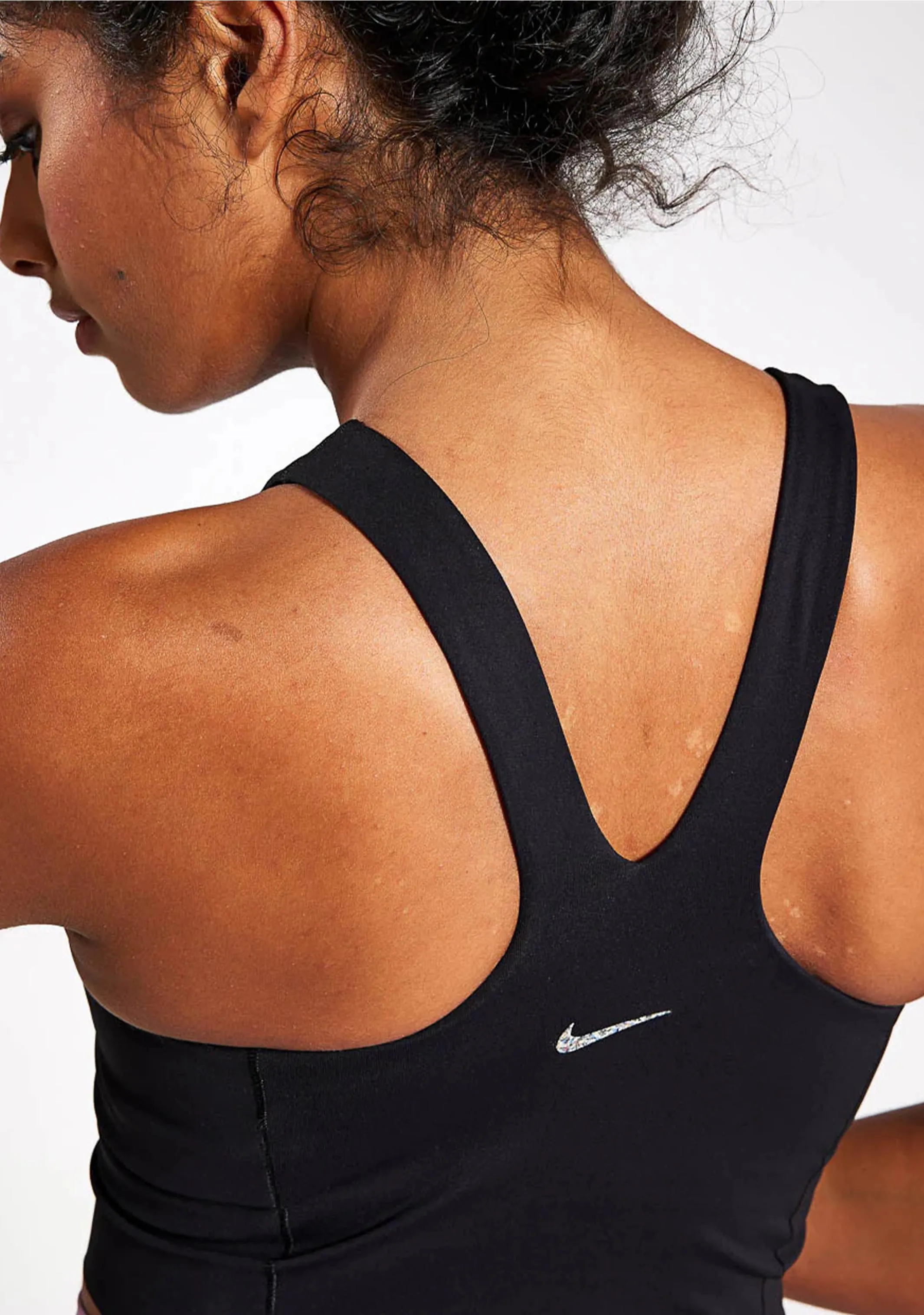 Nike Womens Yoga Dri-FIT Luxe Cropped Tank <br> DQ6032-010