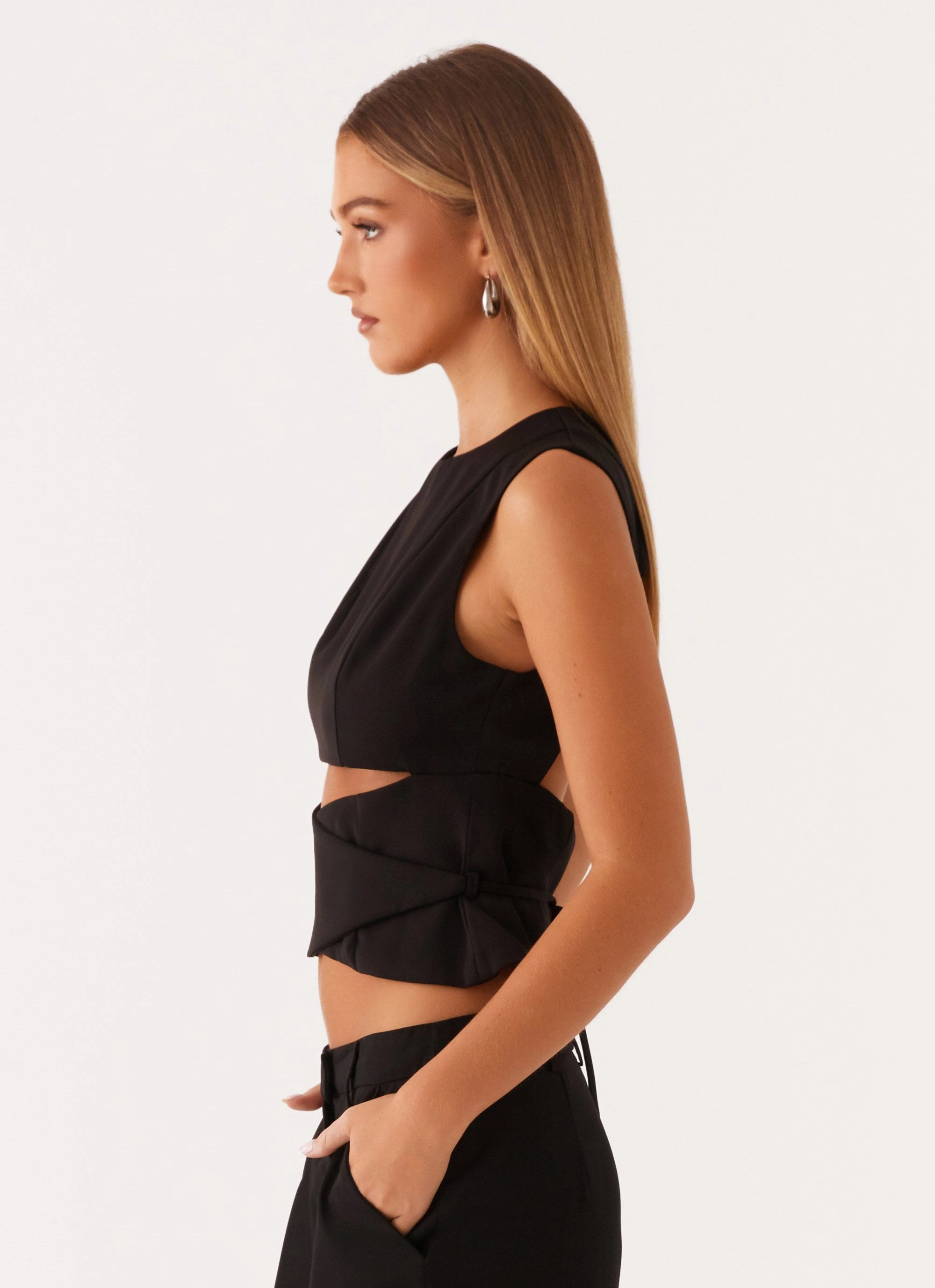 Cyra Wrap Top - Black DoubleStitching BuiltInLayer
