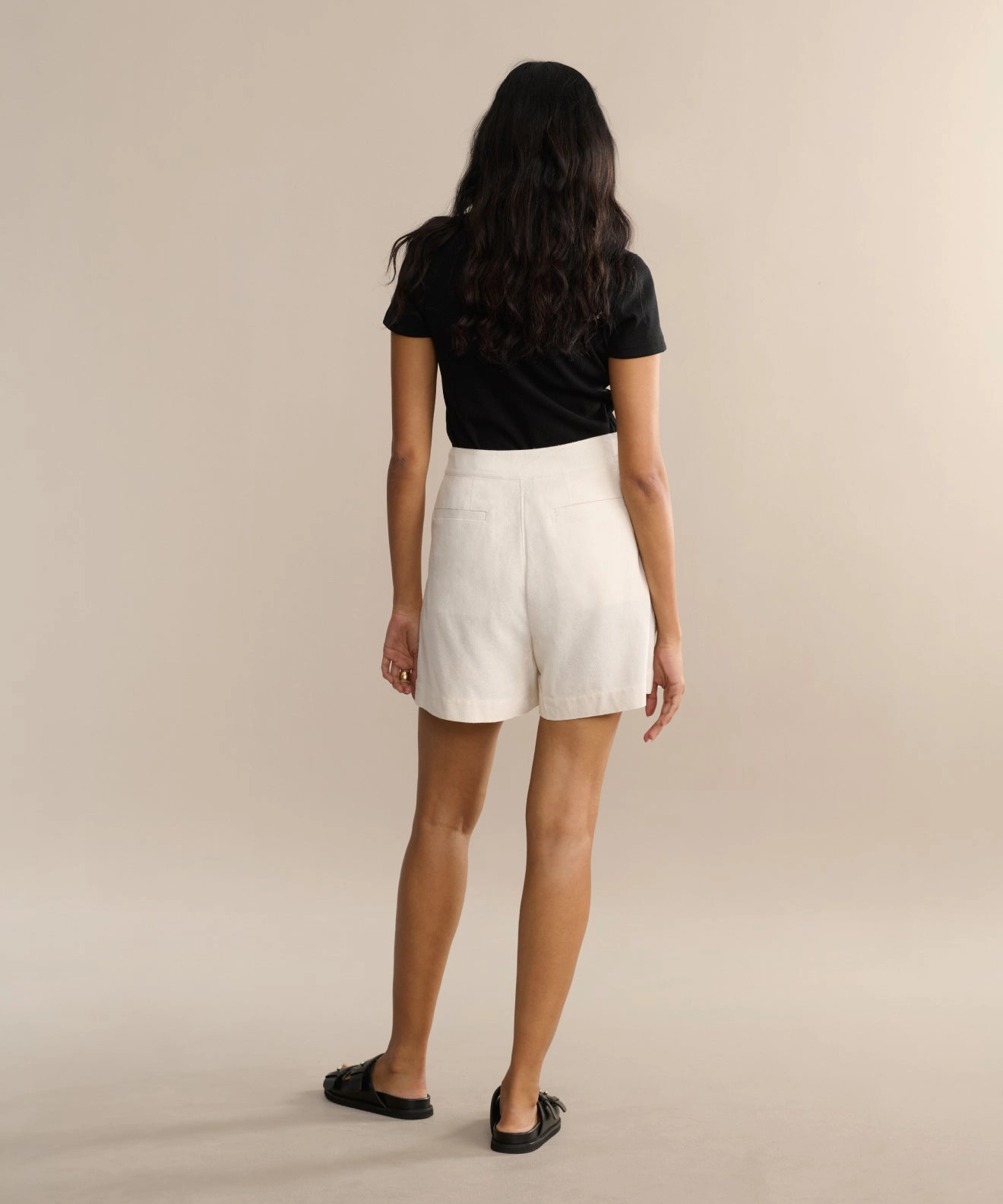 Functional Ease Pleated Short