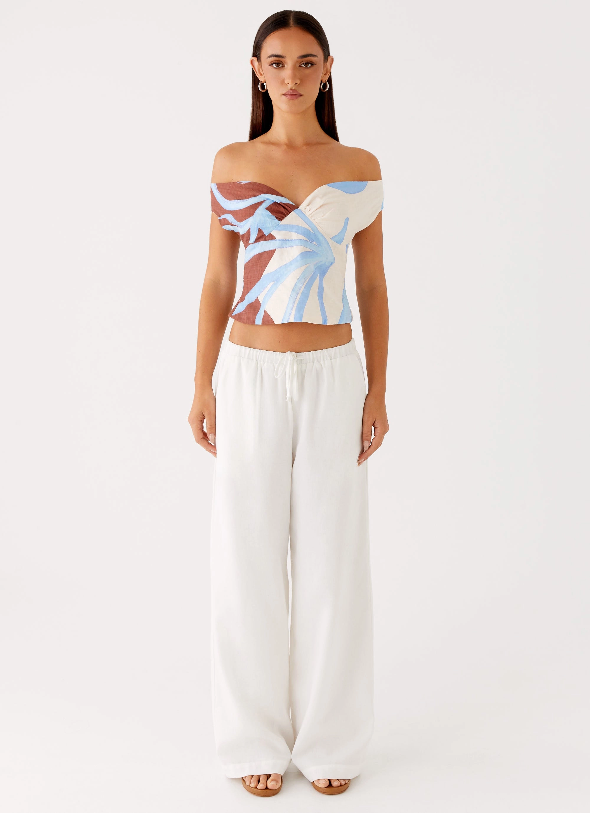 Reinforced Neckline Detail Ozella Off Shoulder Top - Bloom Wave Print