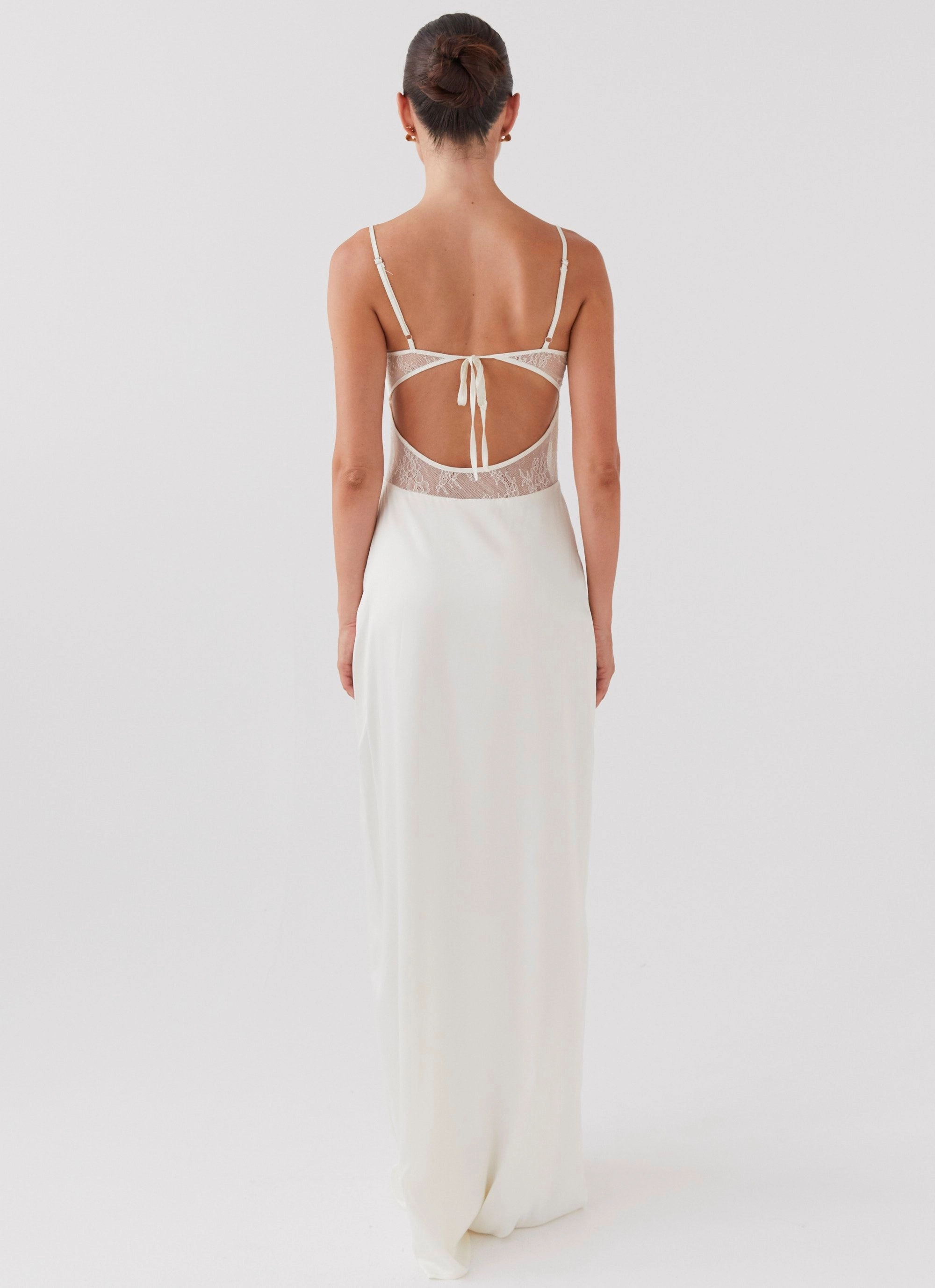 Palais Royale Lace Maxi Dress - Antique Quiet Sweet Flattering Shape Design