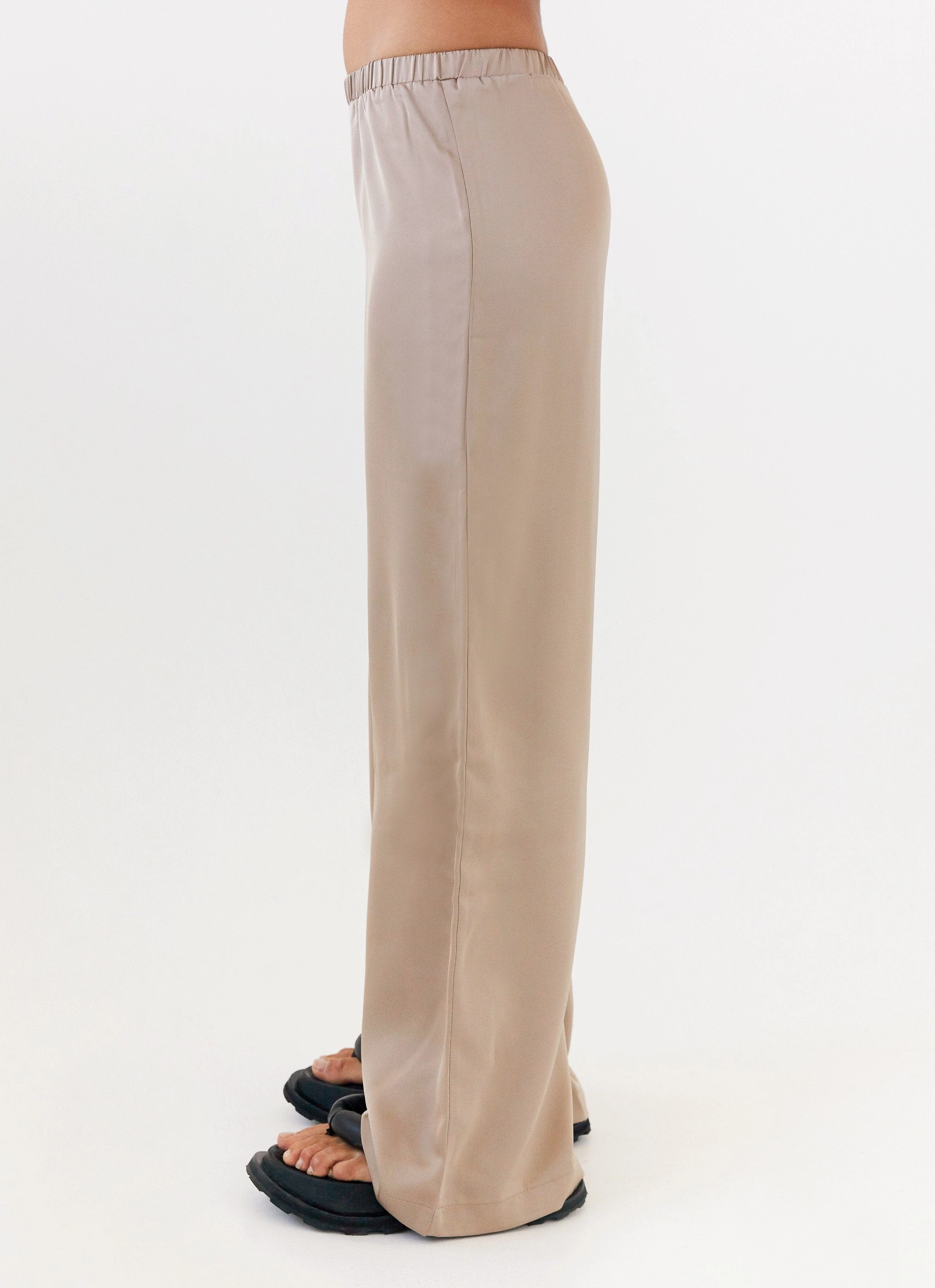Quick-Dry Material Timeless Wear Palm Cove Satin Pants - Mushroom