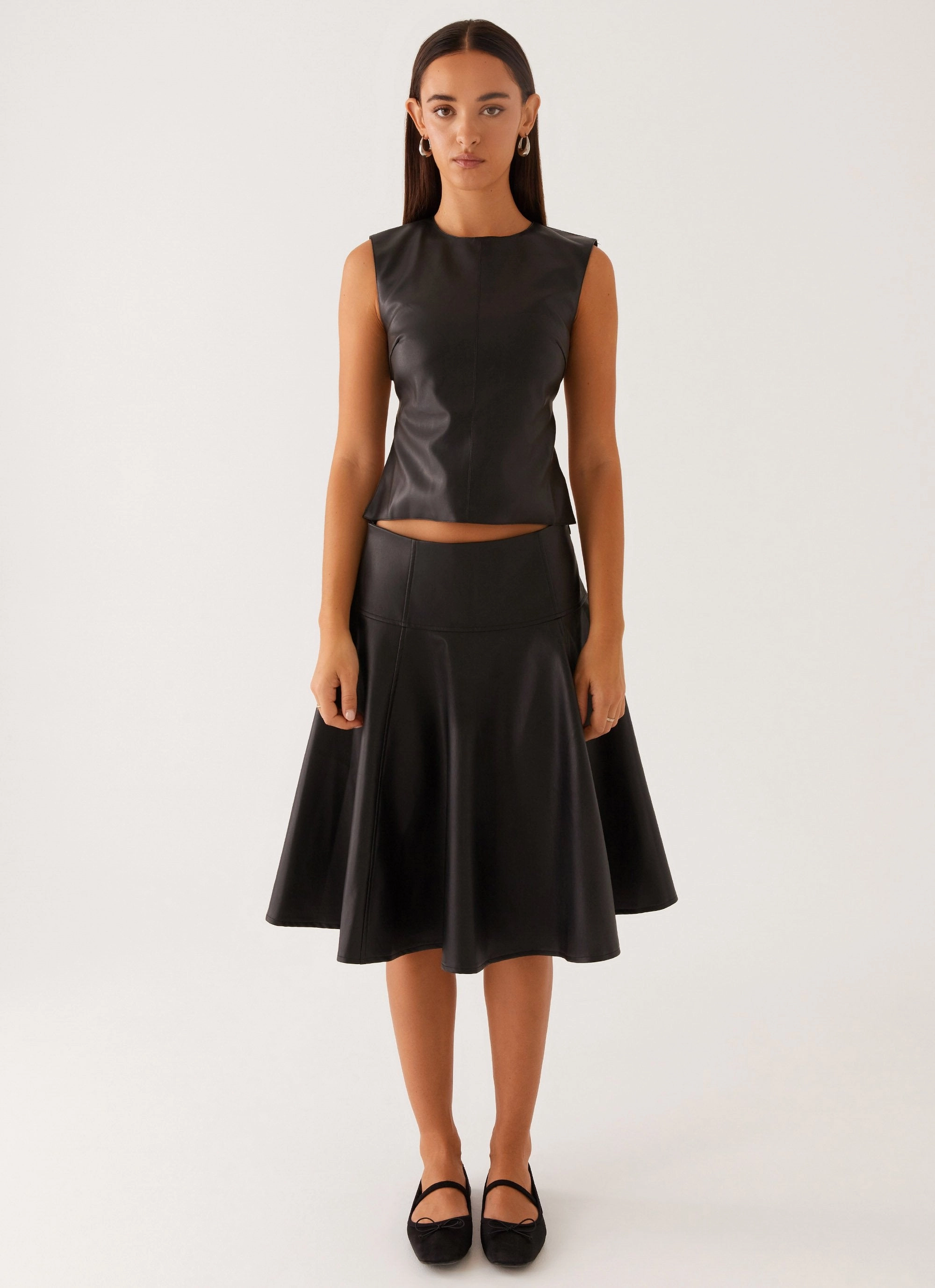 On The Go Layer Paola Tank Top - Black