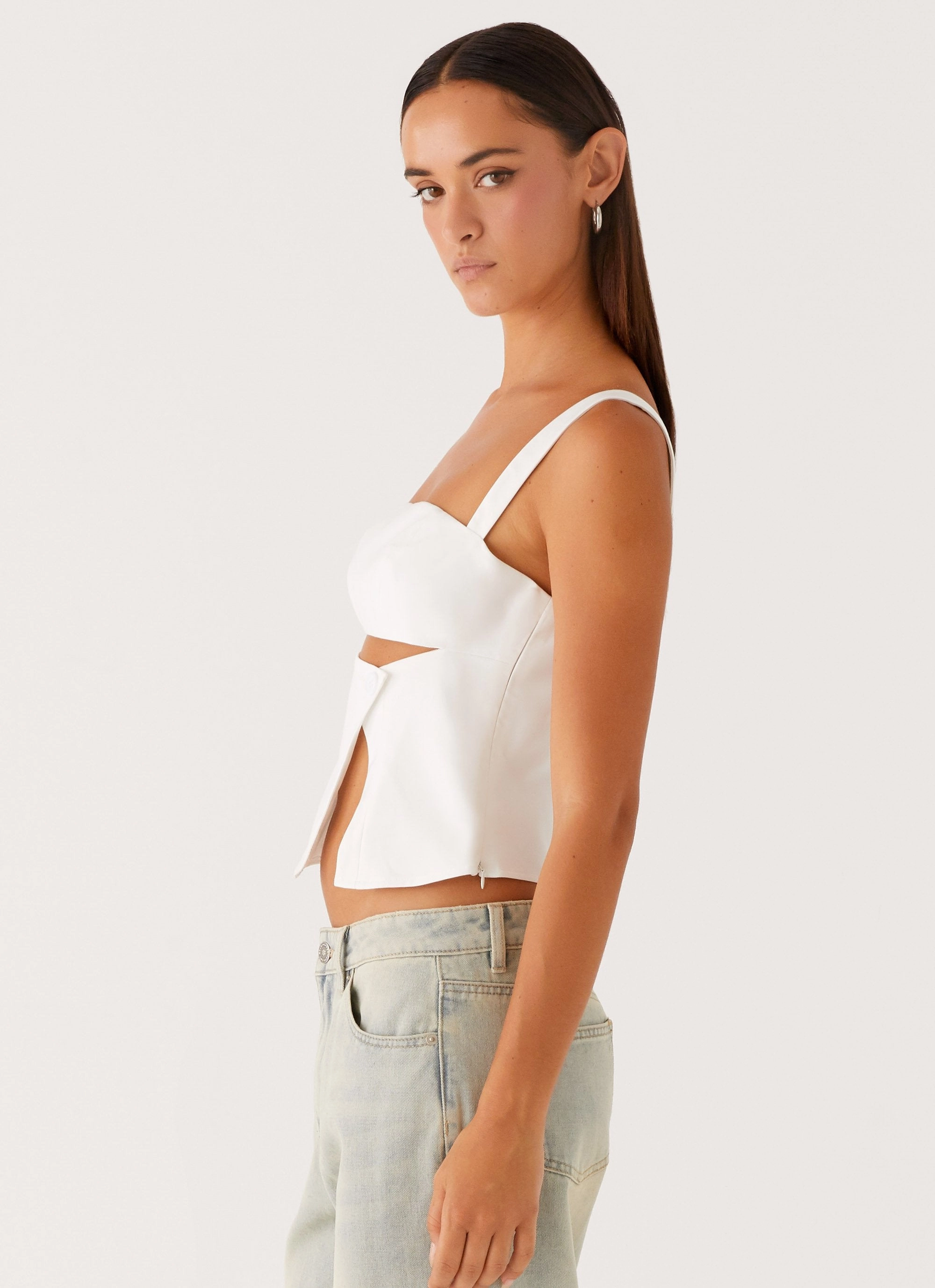 Pia Cut Out Top - White HygienicCoating