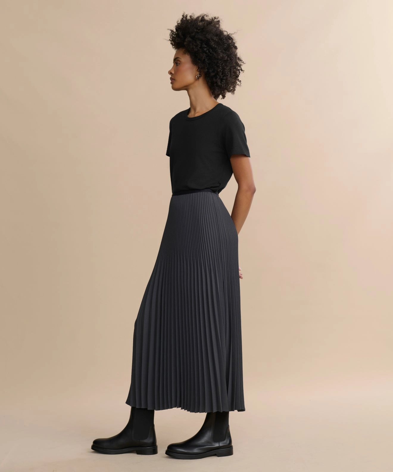 Pleated Skirt Lounge-friendly