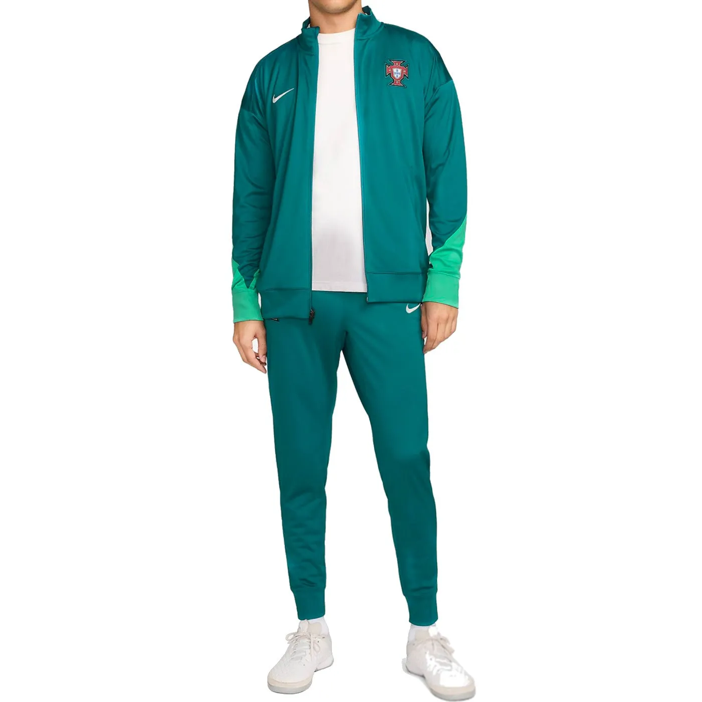Portugal training presentation Soccer tracksuit 2024/25 green - Nike