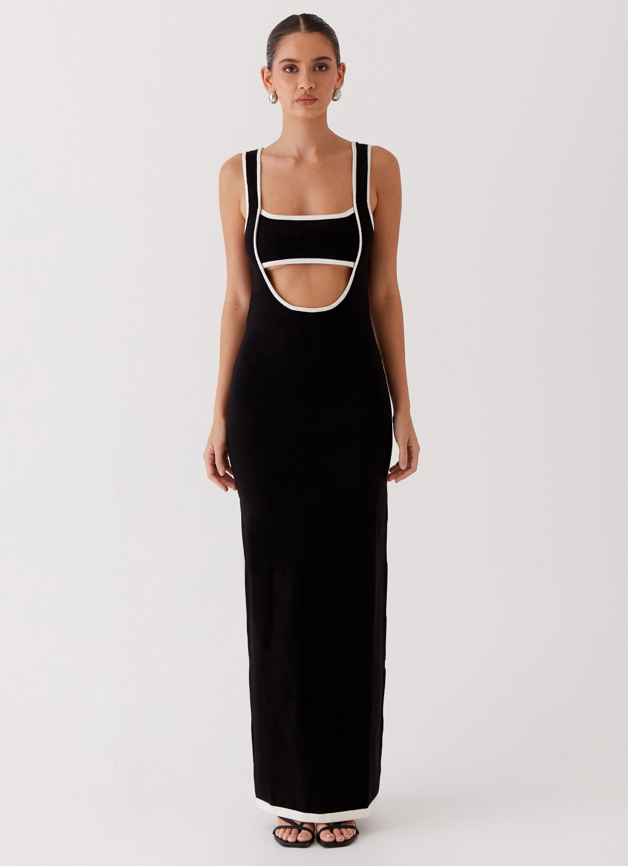 Lost In Paris Knit Maxi Dress - Black relaxed shape Flowing Fit