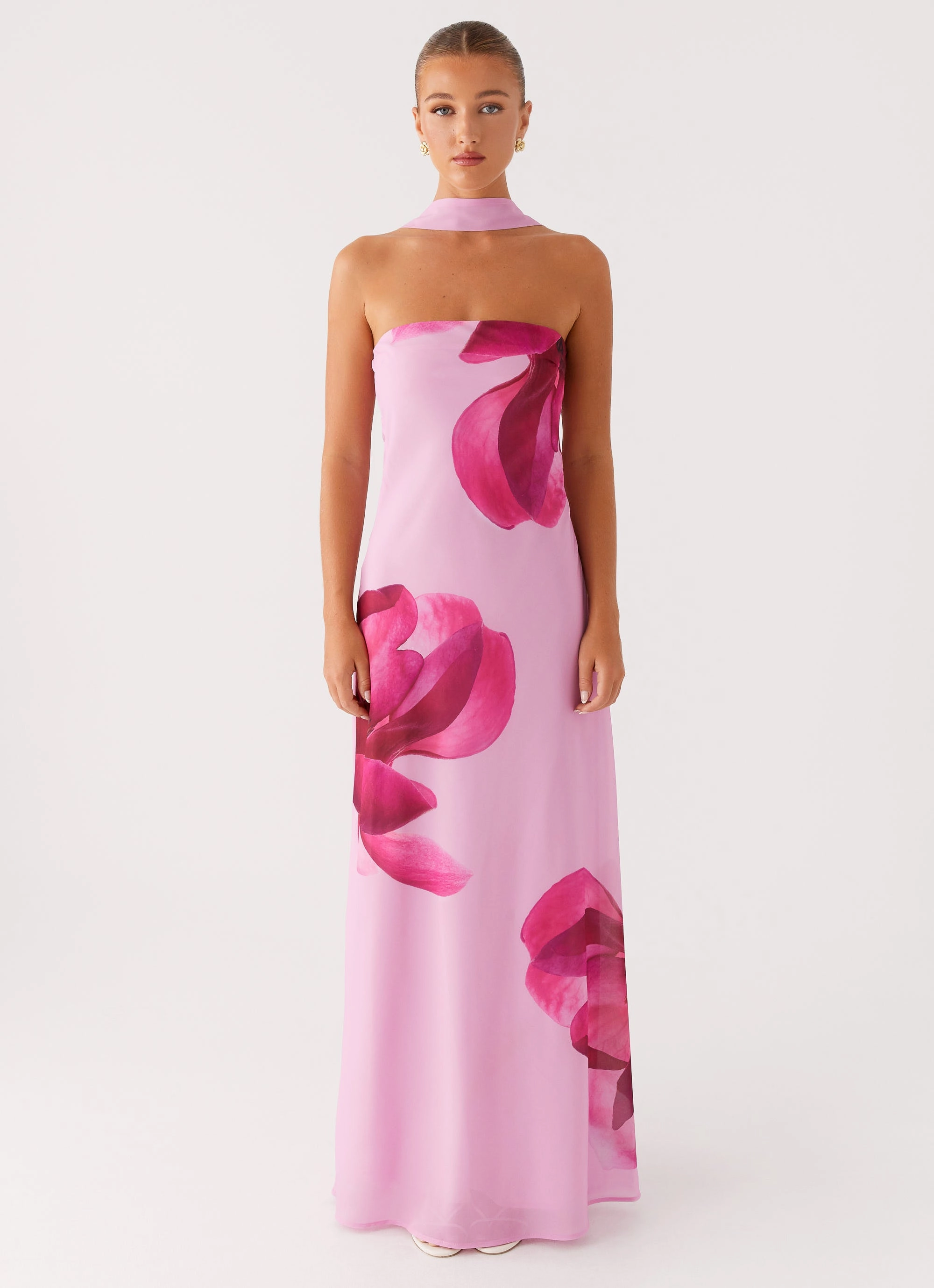 All-Day Fit Elegant Appearance Prim Maxi Dress - Pastel Pink