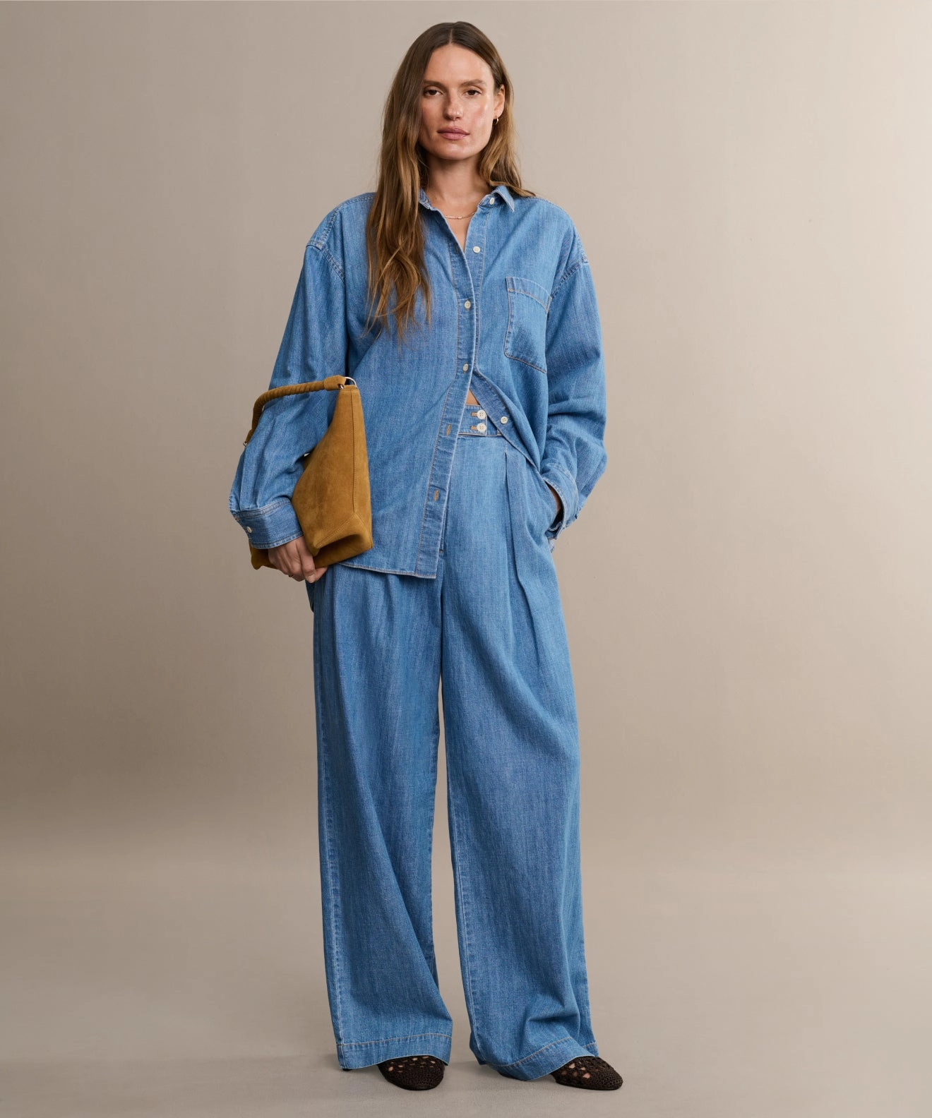 Tailored Silhouette SweatWicking Fabric Parker Oversized Shirt
