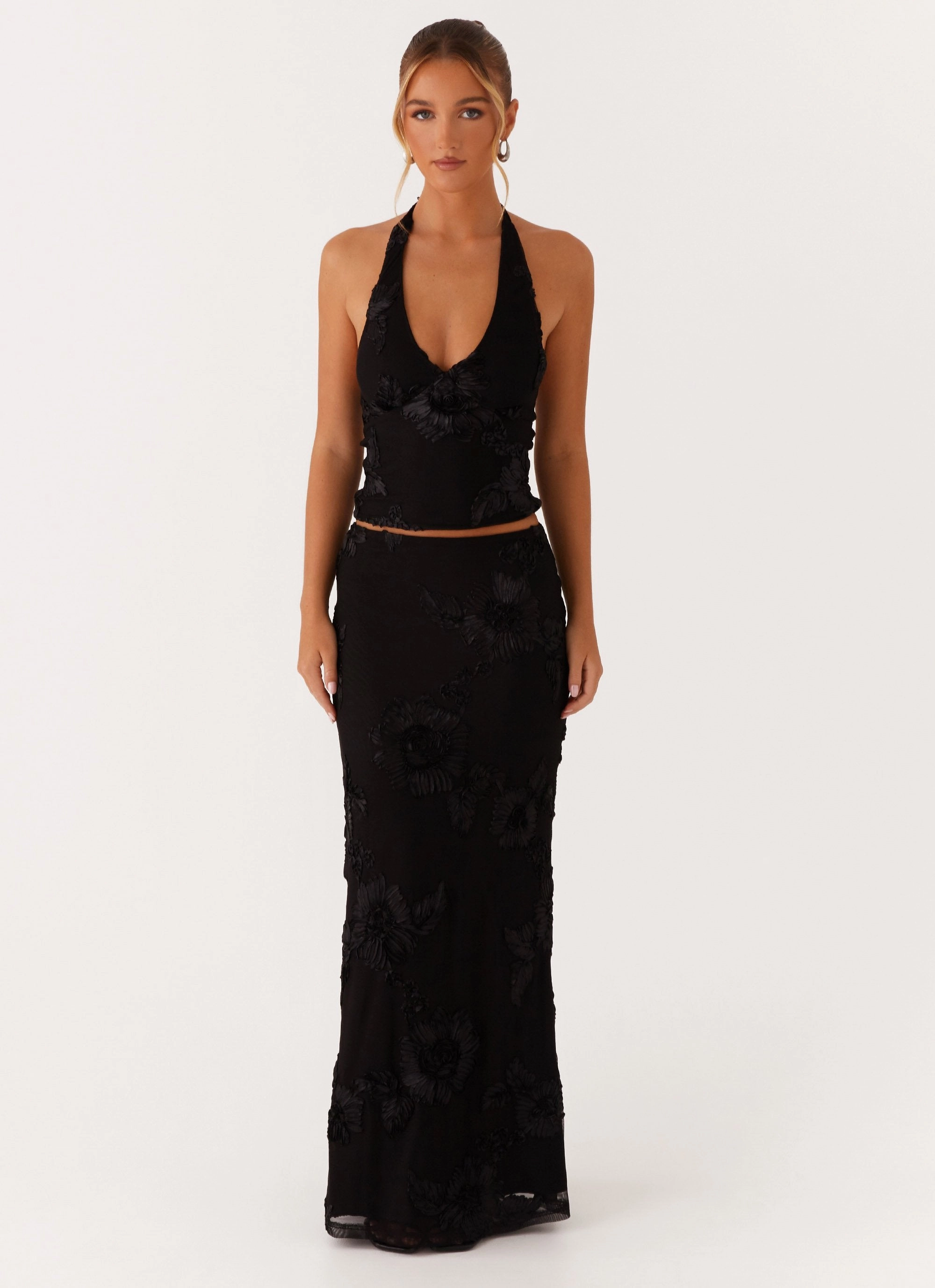 Radiate Halterneck Top - Black MoistureWickingMaterial DurableBlend