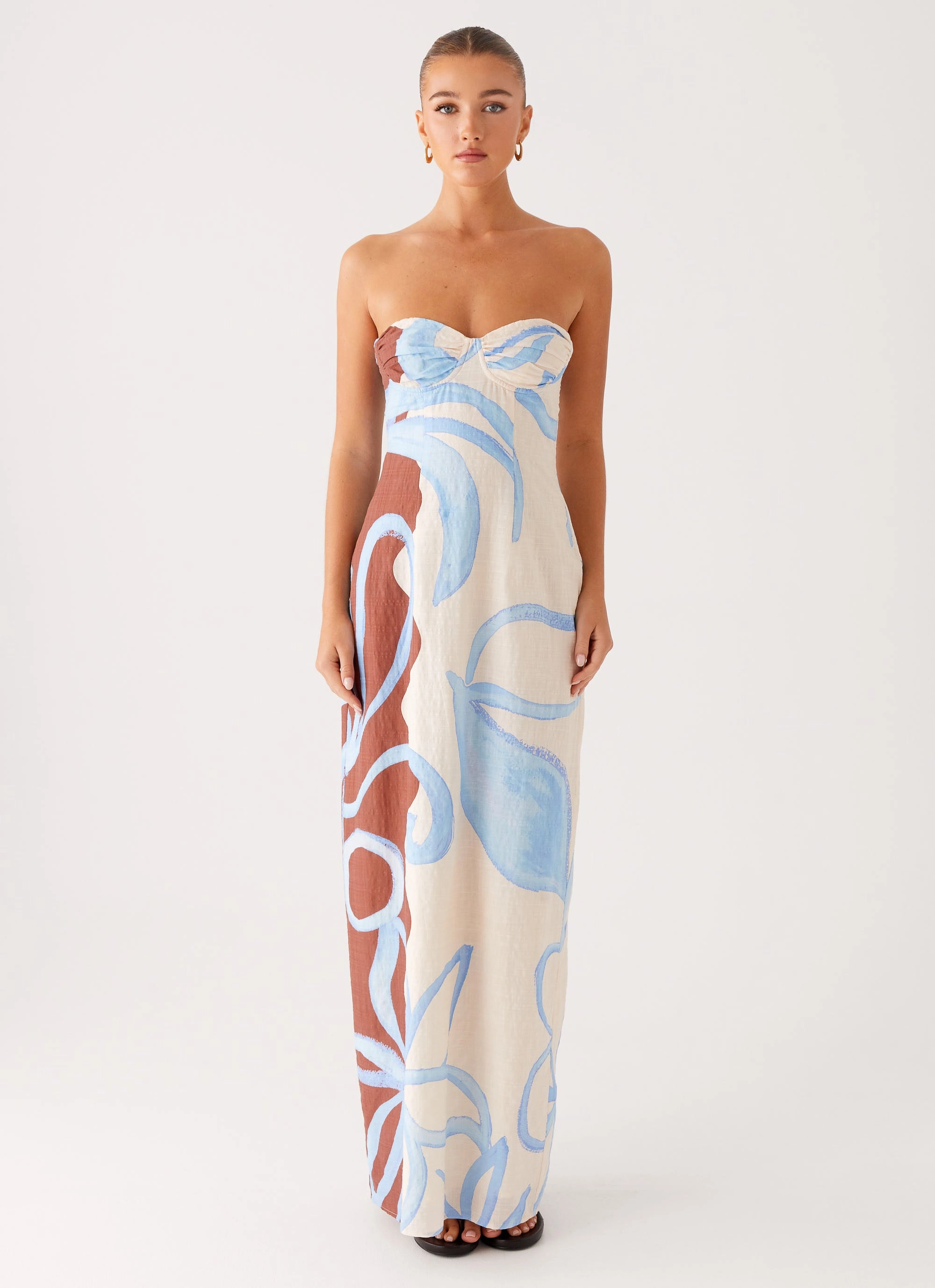 Semi Casual Romantic-Detail Raiden Maxi Dress - Bloom Wave Print