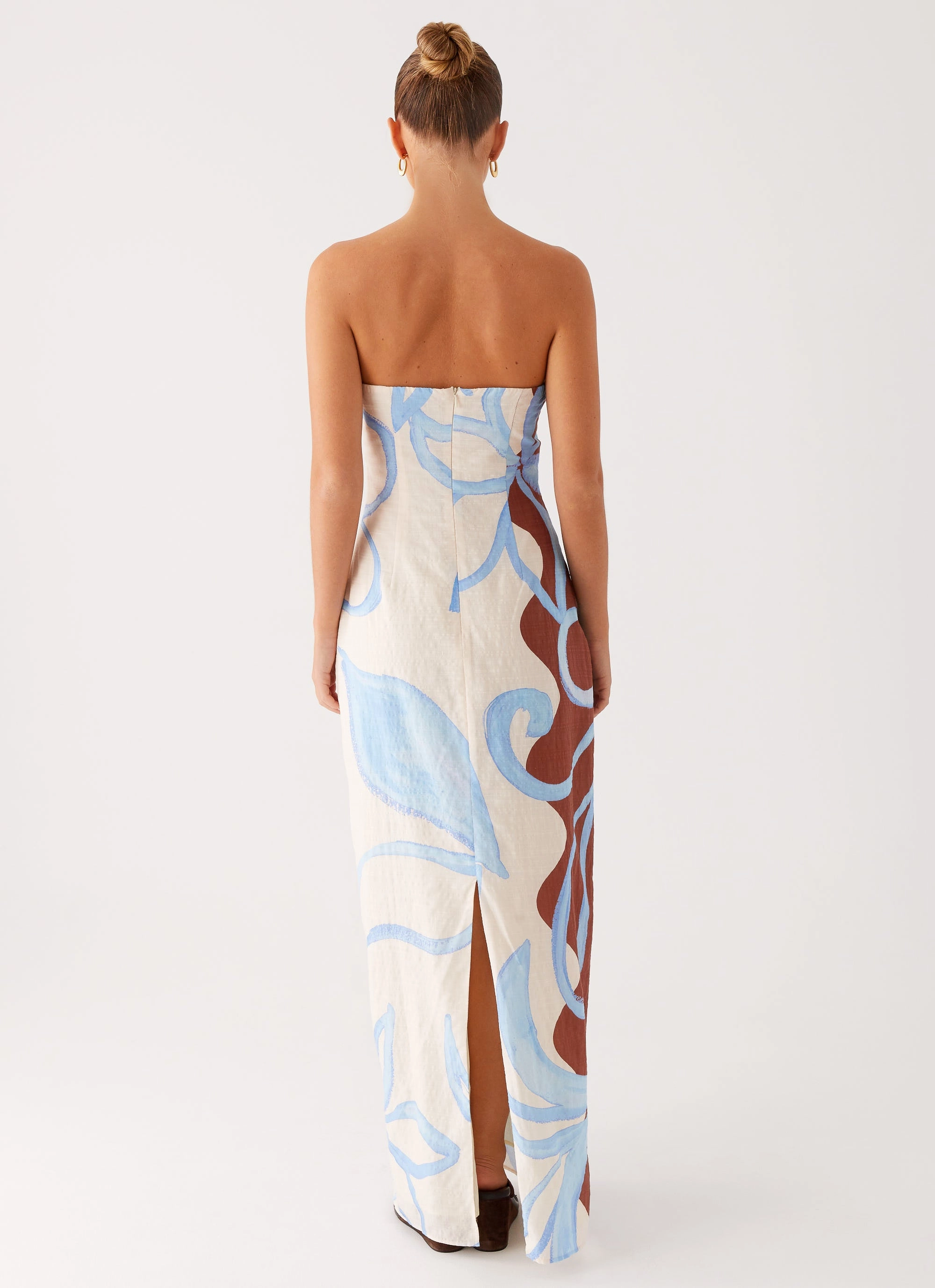 Raiden Maxi Dress - Bloom Wave Print Seasonal Fit