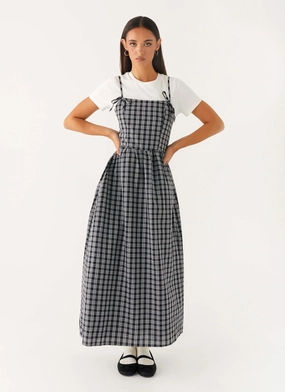 Ramsey Midi Dress - White Black Check Office Mood Light Wrap