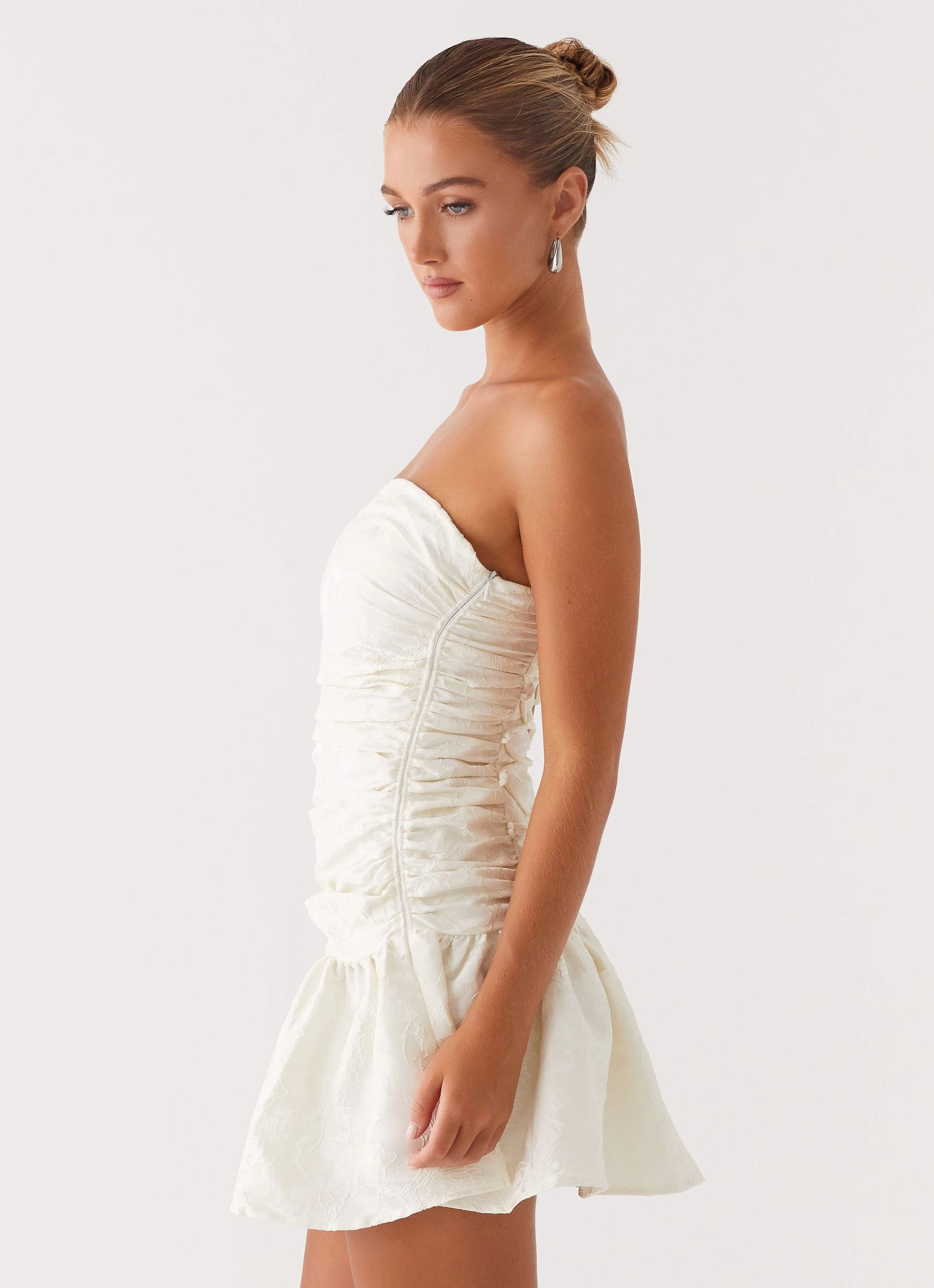 Texture Edge Ray Of Light Mini Dress - White