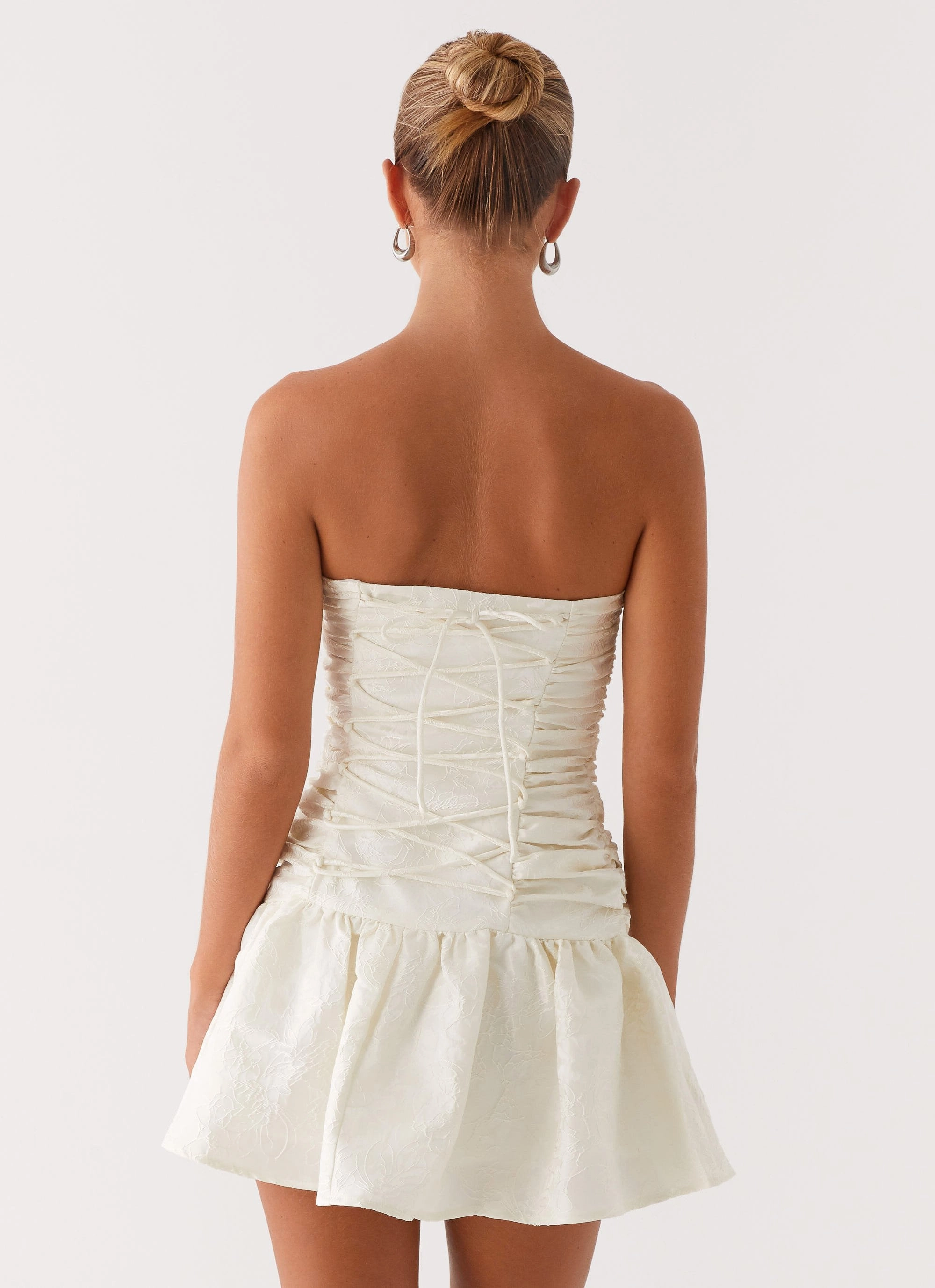 Relax Draping Ray Of Light Mini Dress - White