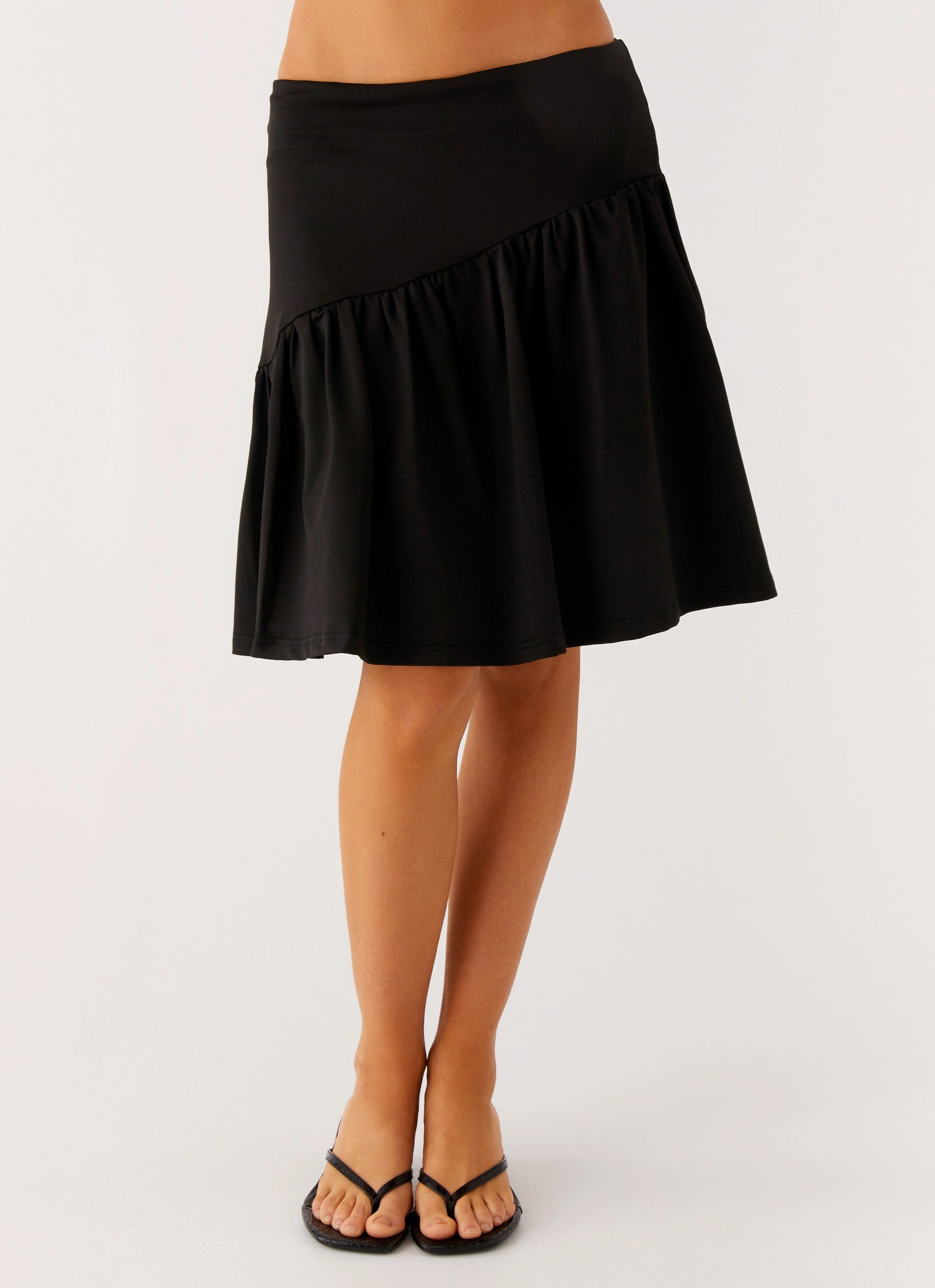 Shape Flex Wrinkle-Resistant Rayna Midi Skirt - Black