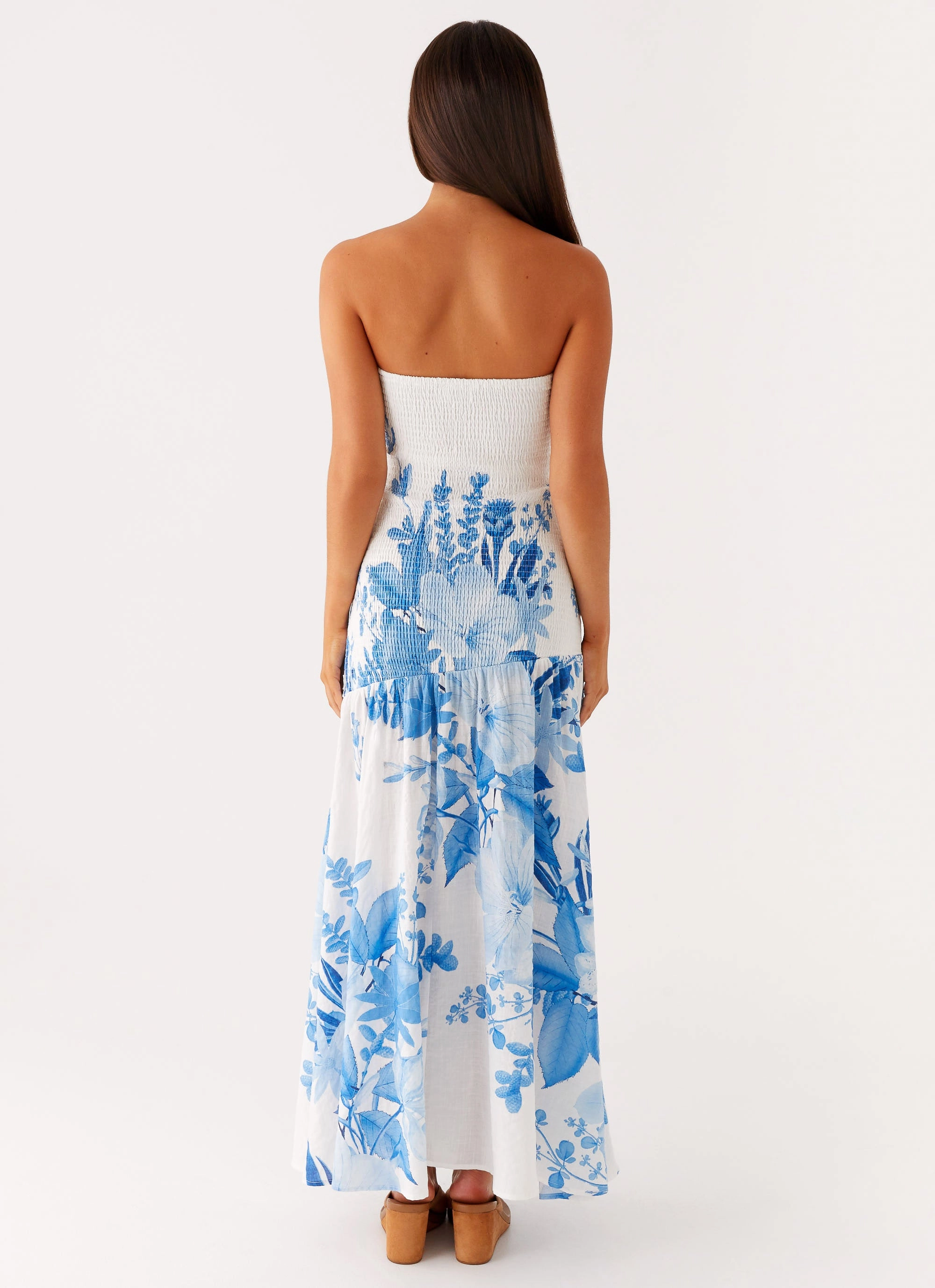 solo wear Airy Touch Rebecca Maxi Dress - Blue Floral Print
