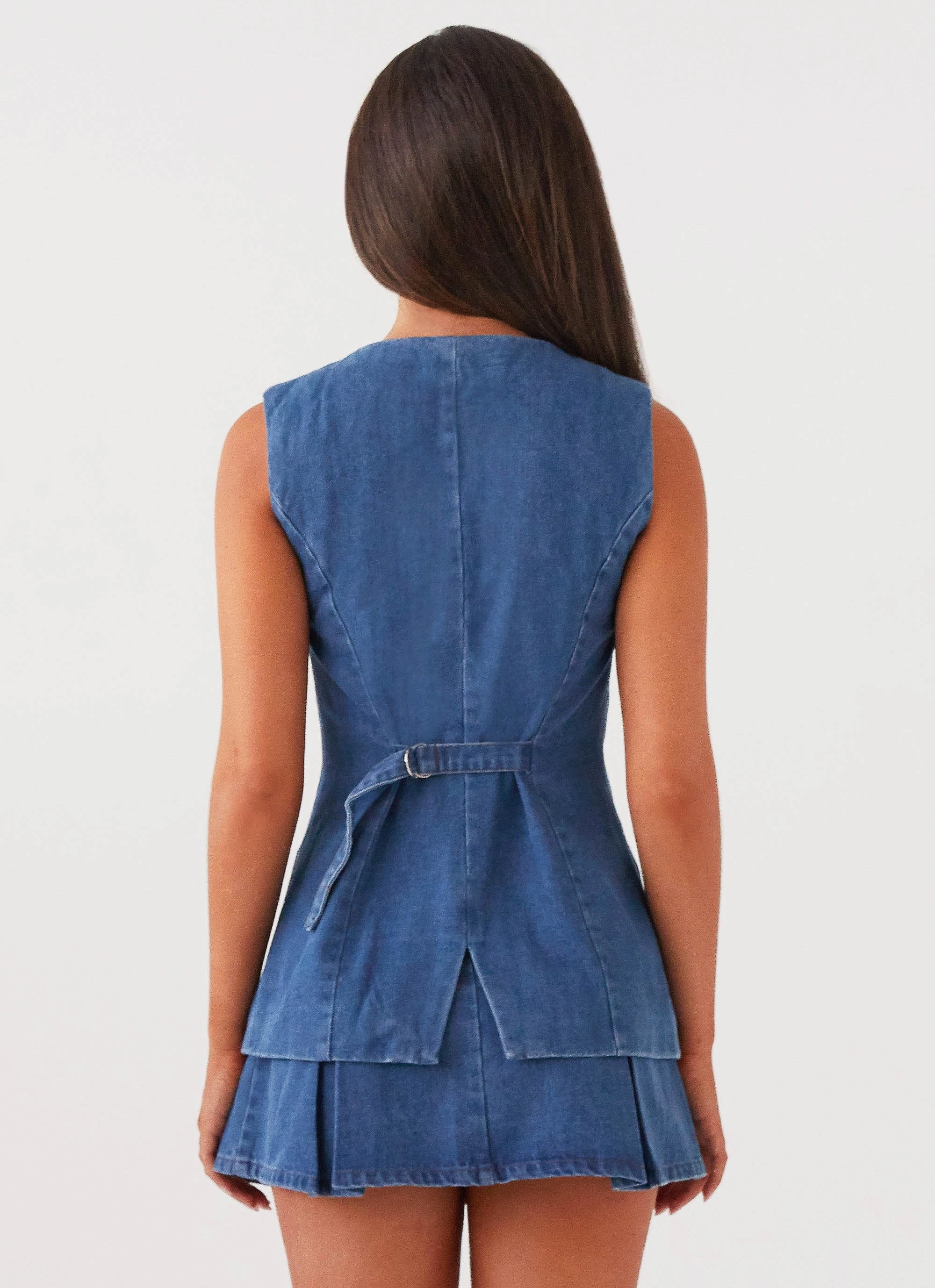 ChafeFreeEdging Easycare Born For Bordeaux Denim Vest - Indigo