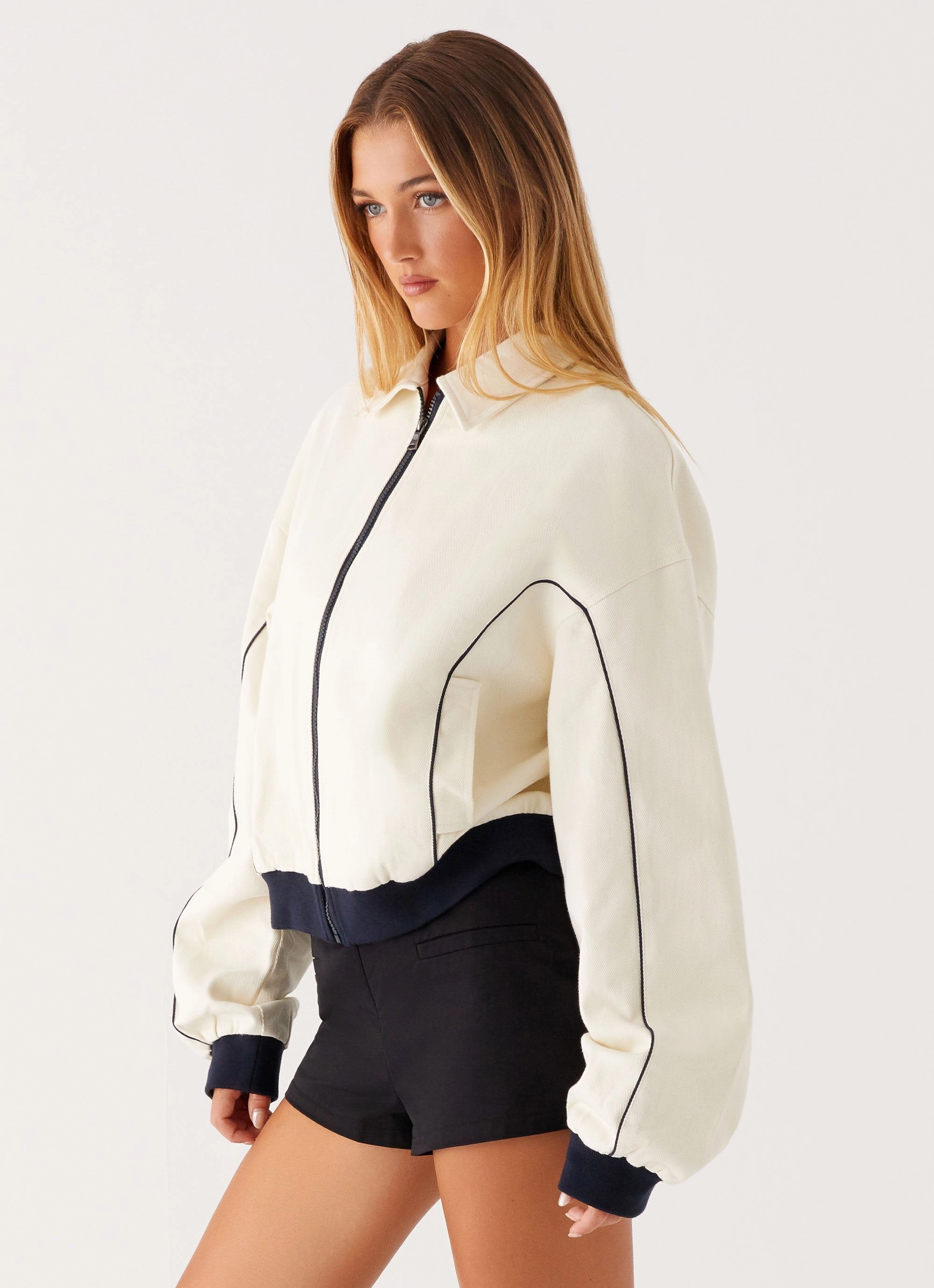 Multi Purpose Layer Reese Bomber Jacket - White