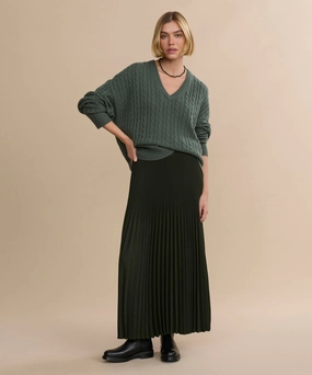 Slip Resistant Layer Fit Pleated Skirt