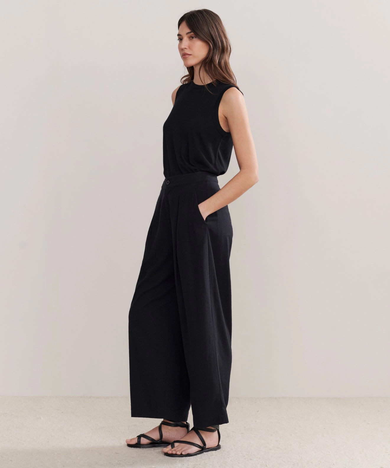 Flexible Gusset Core Basic Relaxed Trouser