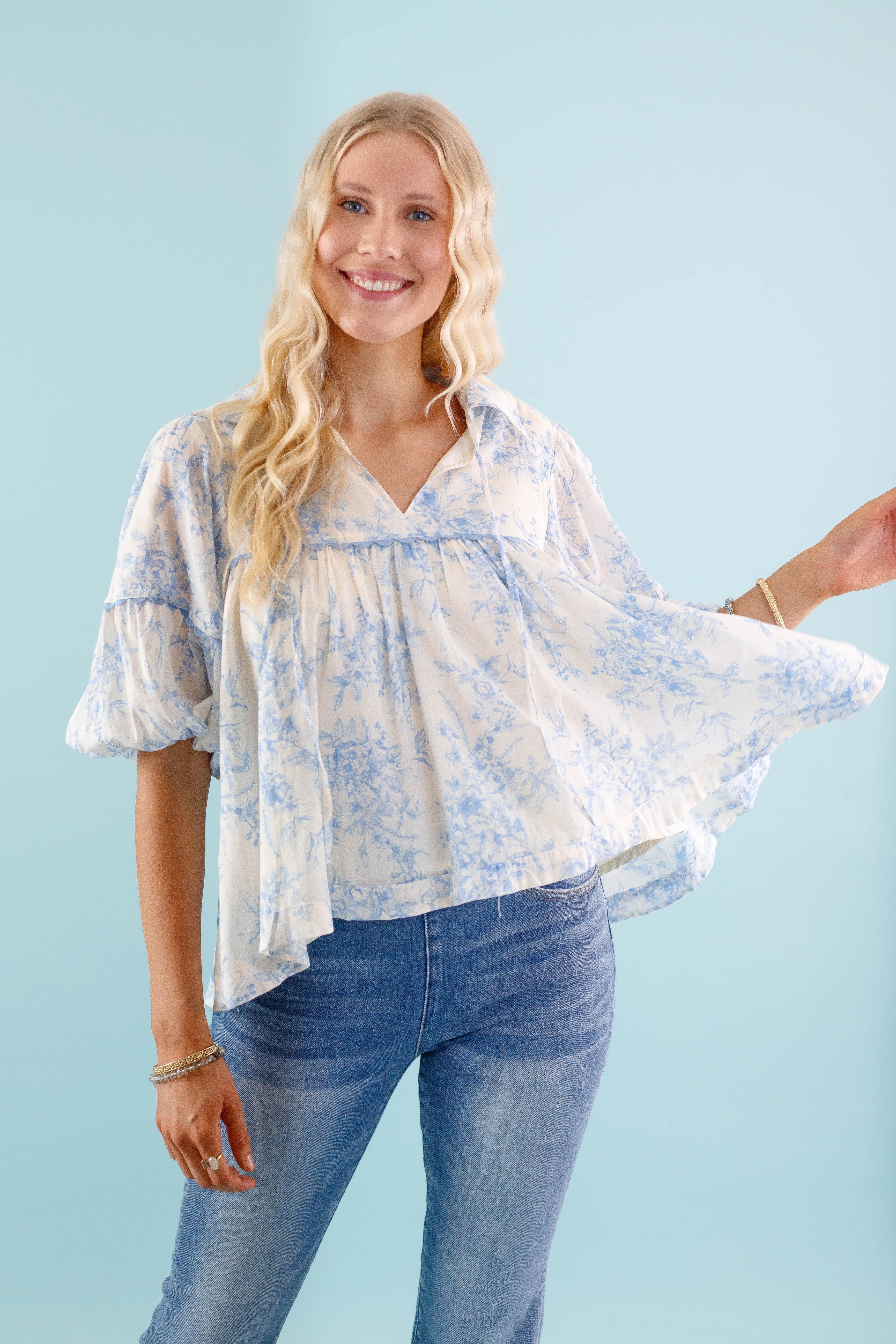 RESTOCK: Listen To the Wind Blouse-Blue Lightweight Weave Material ErgonomicShape
