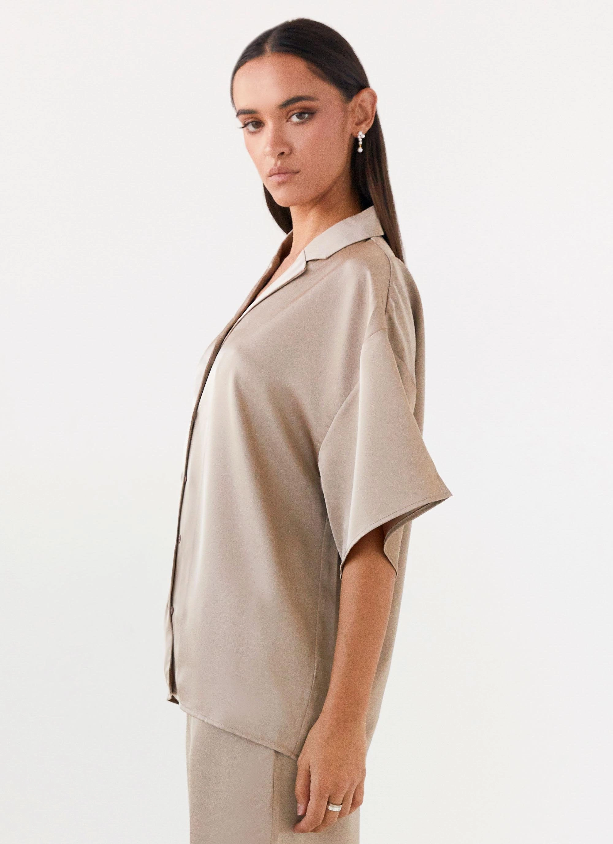 Buttery Soft Handfeel Palm Cove Satin Shirt - Mushroom