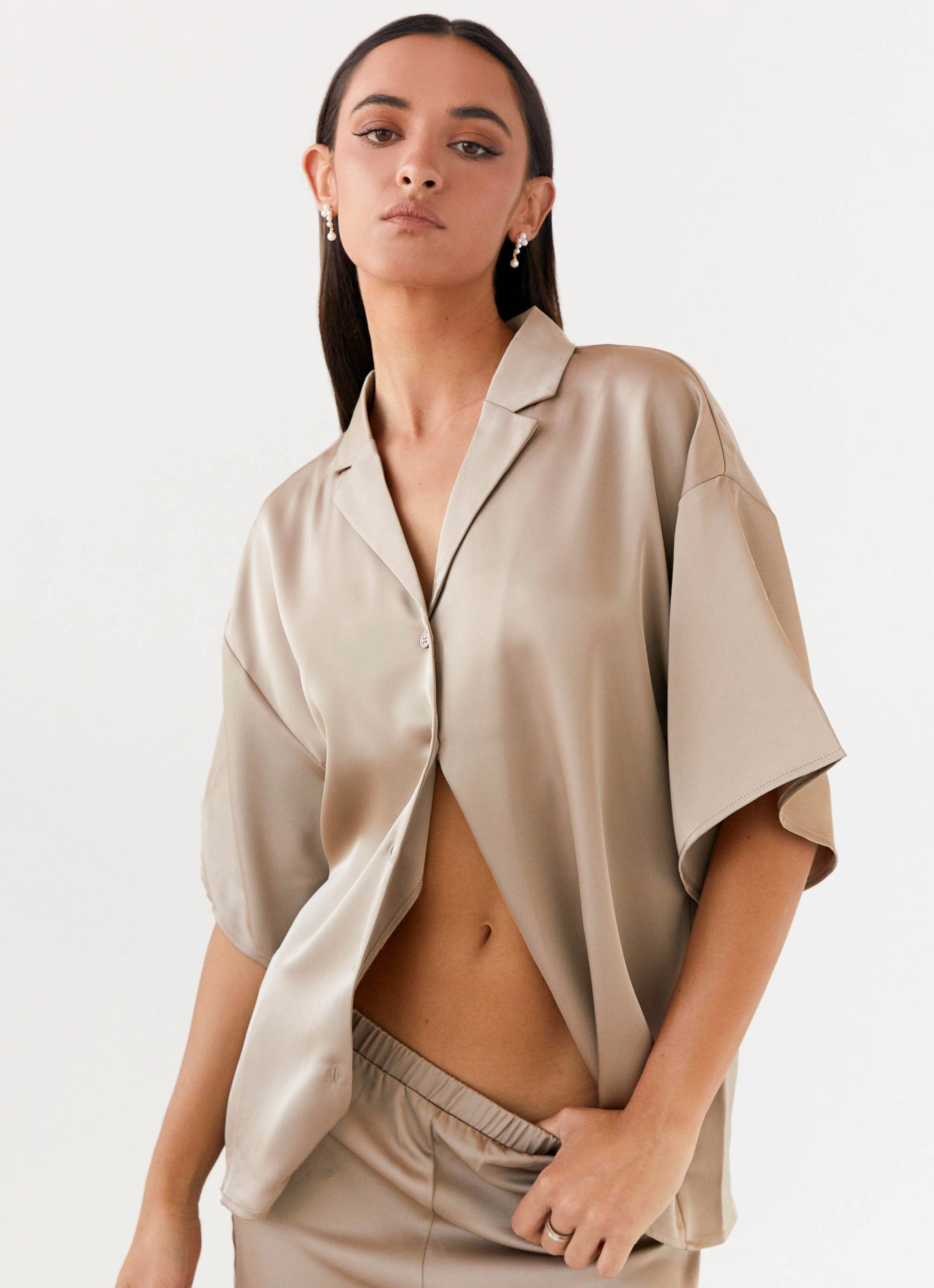 Palm Cove Satin Shirt - Mushroom No Collar Flatlock stitching