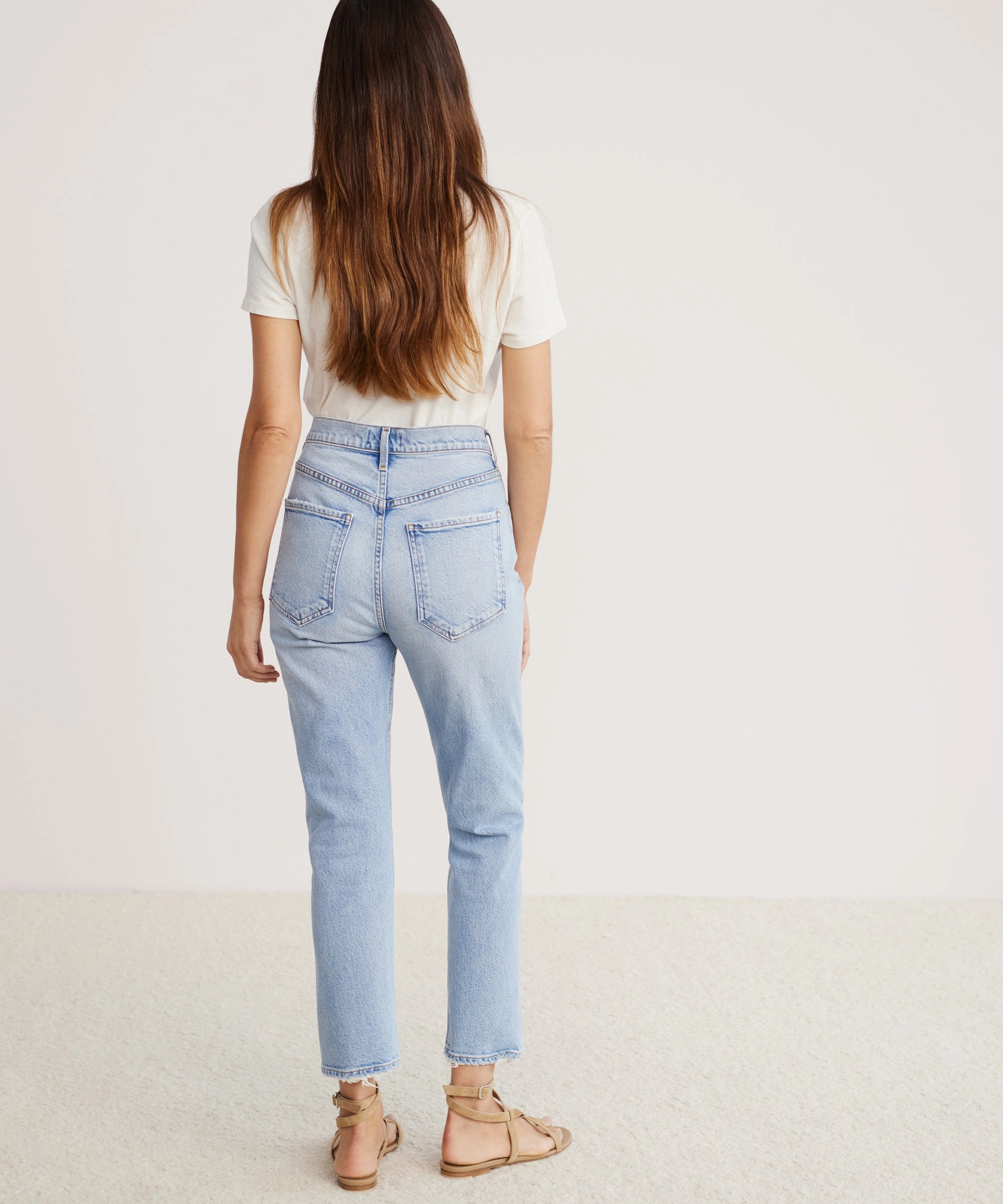 Fashionable Waist Smooth Finish Riley Crop Jean