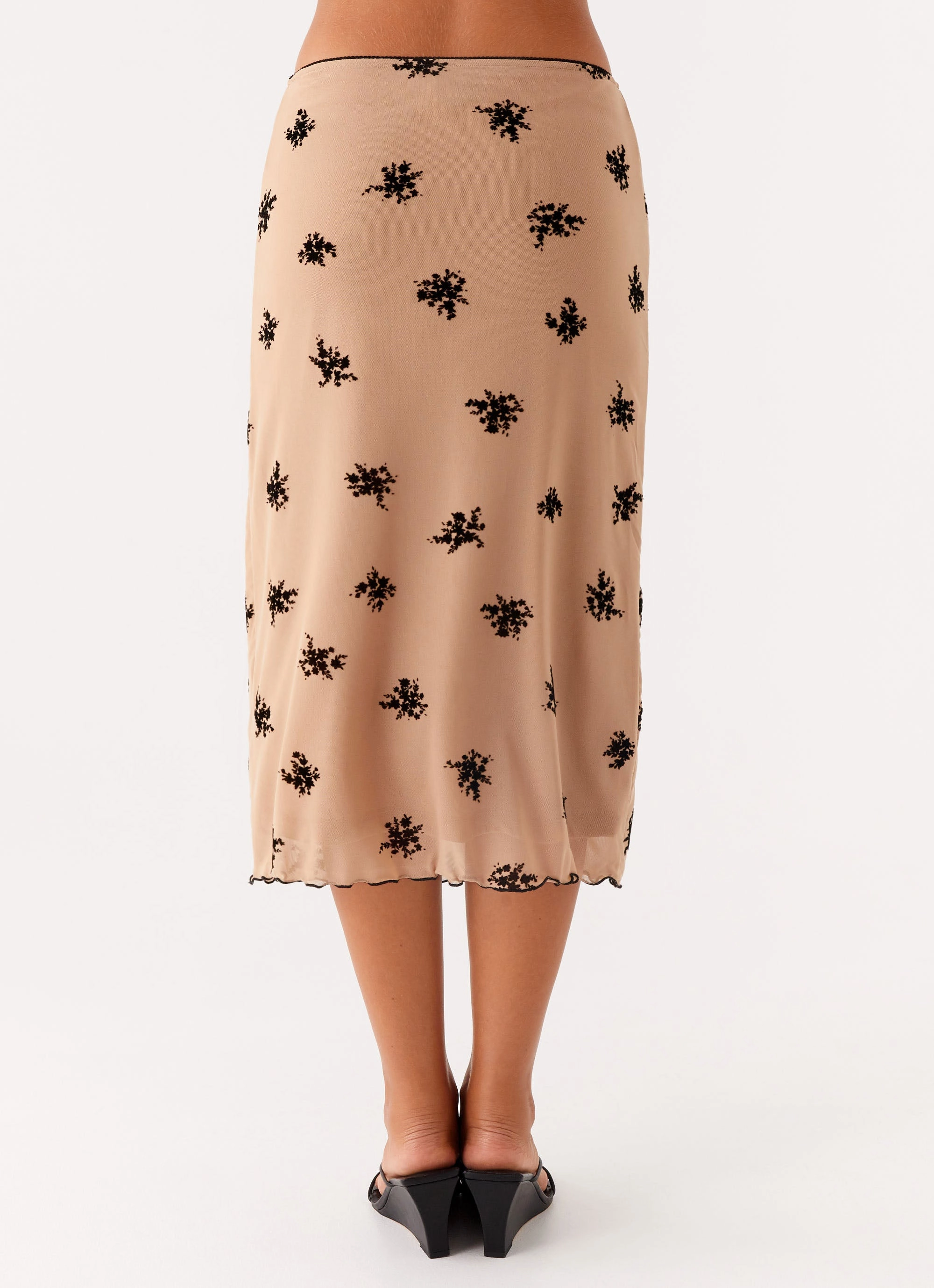 Comfortable Layers Rocca Midi Skirt - Nude