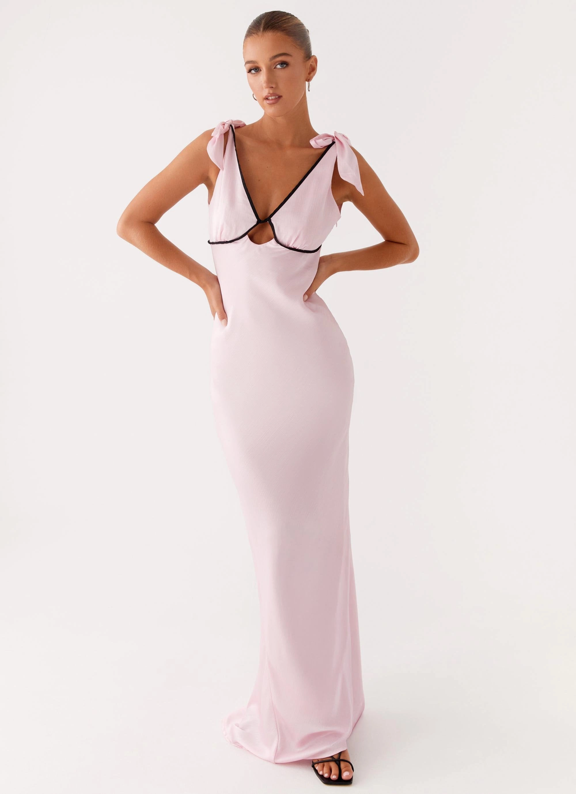 Romeo Maxi Dress - Pink Floral Comfort Trendy Tailoring