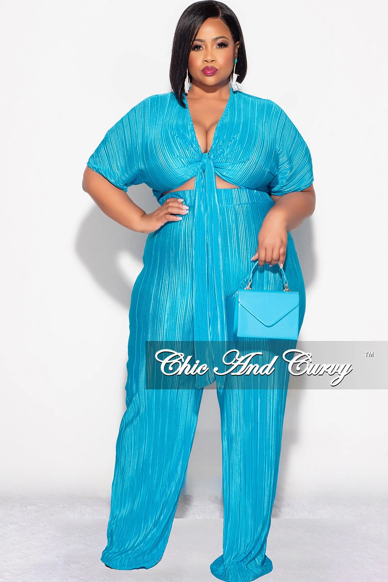 Curved Waistline Casual Wear Final Sale Plus Size 2pc Pleated Top and Pants Set in Turquoise