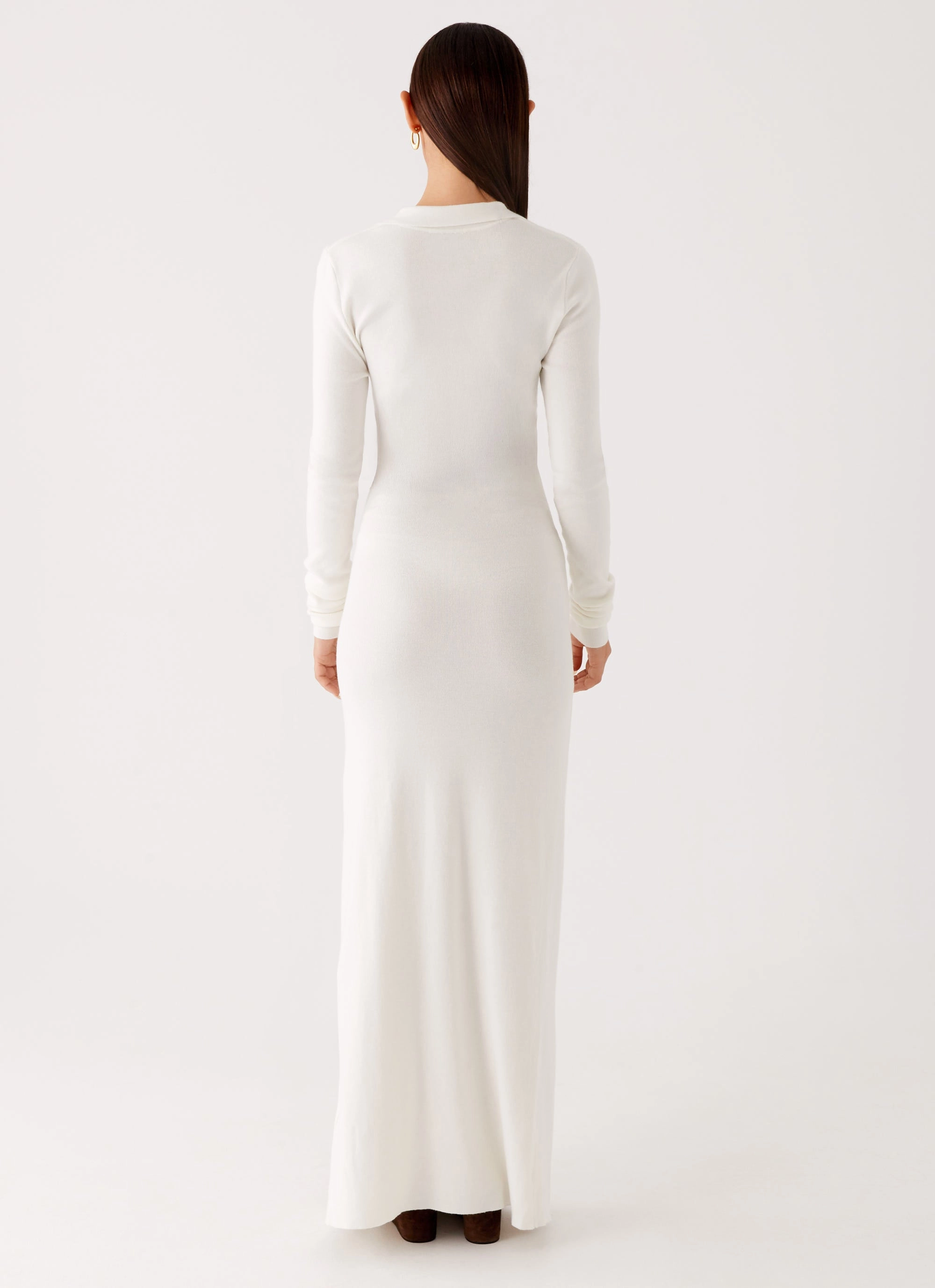 Sleek Waist Timeless-Classic Sabetha Knit Maxi Dress - White