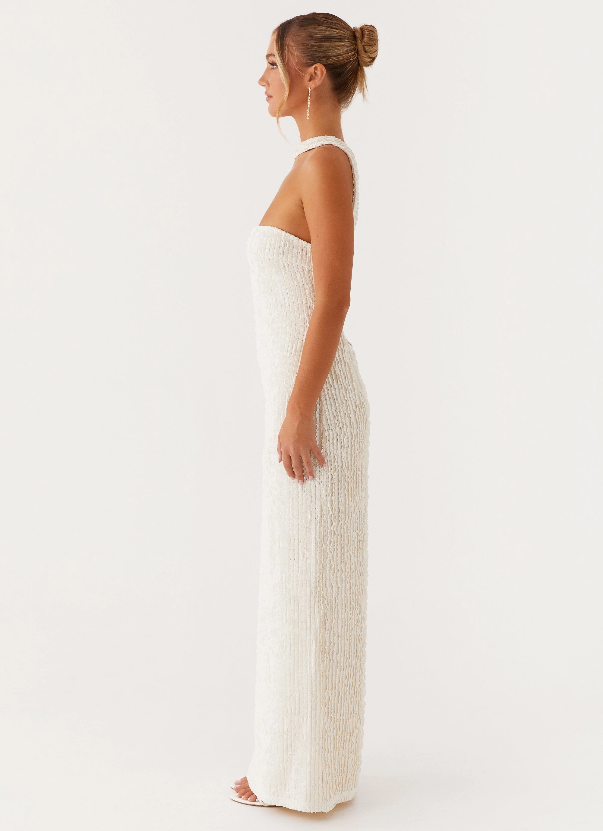 Sadie Maxi Dress - Ivory Pleated-Texture Versatile Edge