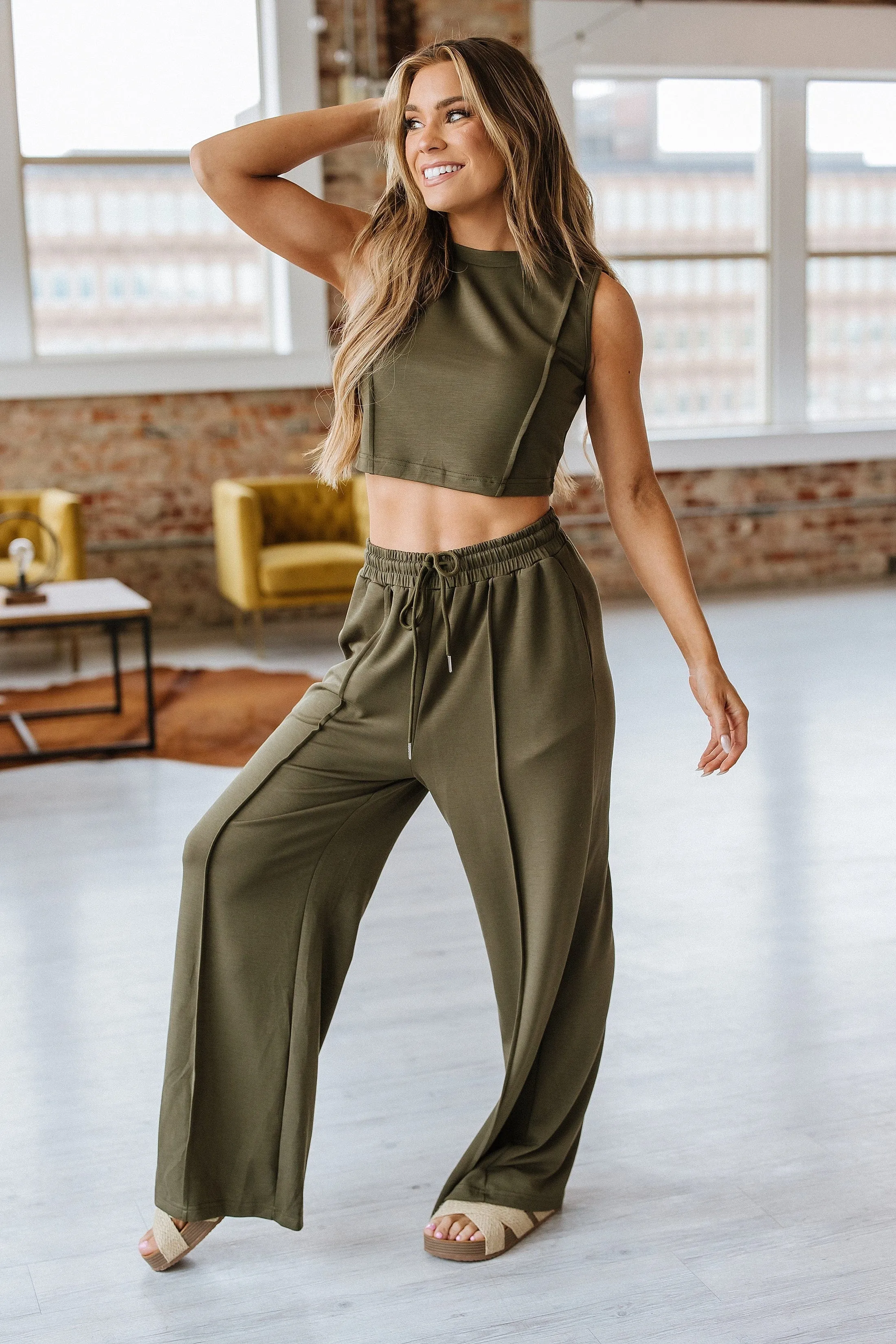 SALE - Vega Cropped Tank Top Set | Size XL