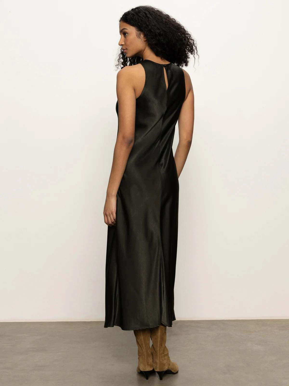 Perfect Layers Mood Glow Sanctuary Everyday Satin Dress