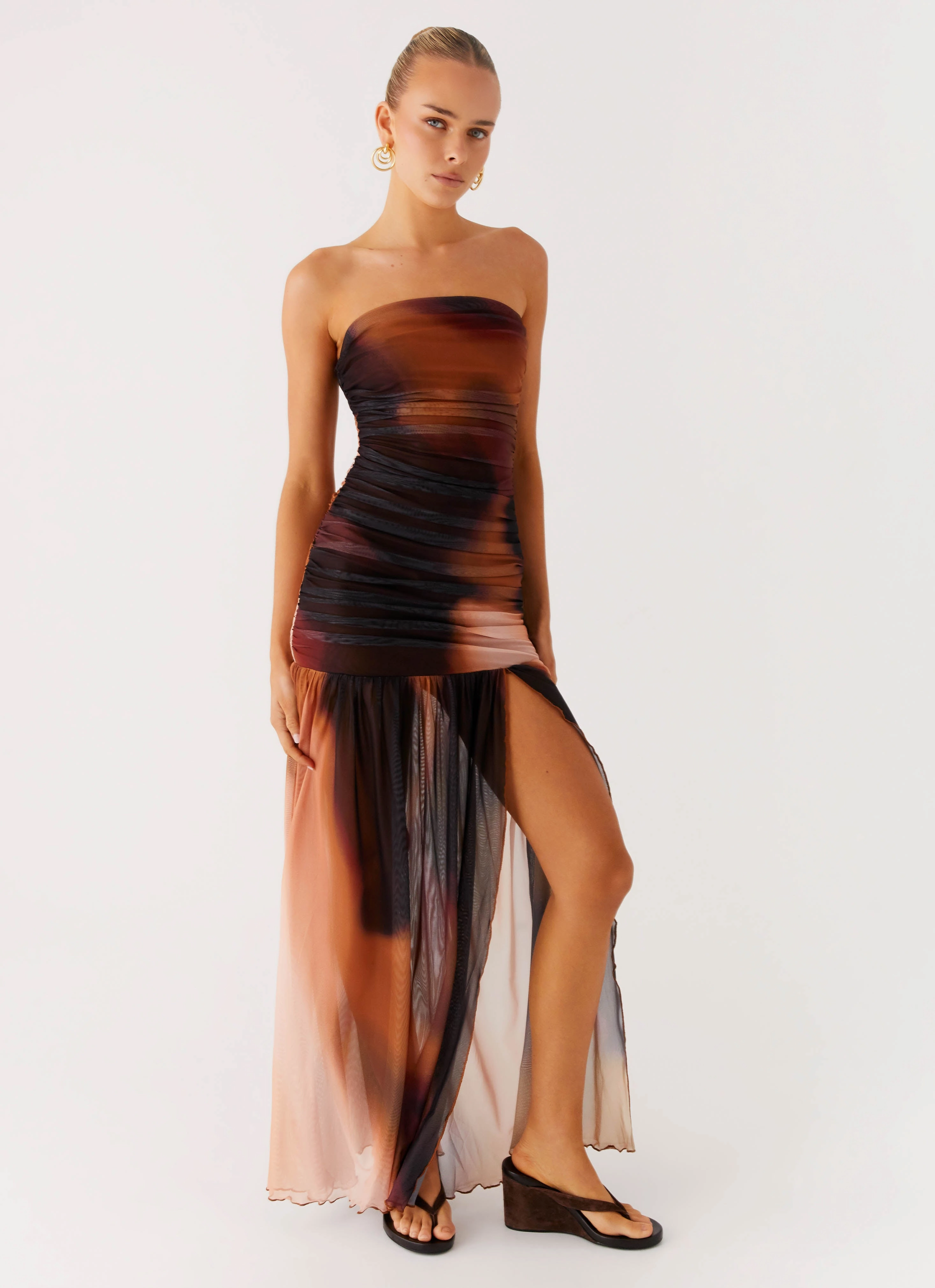 Side Ruching Savaya Maxi Dress - Black Gradient