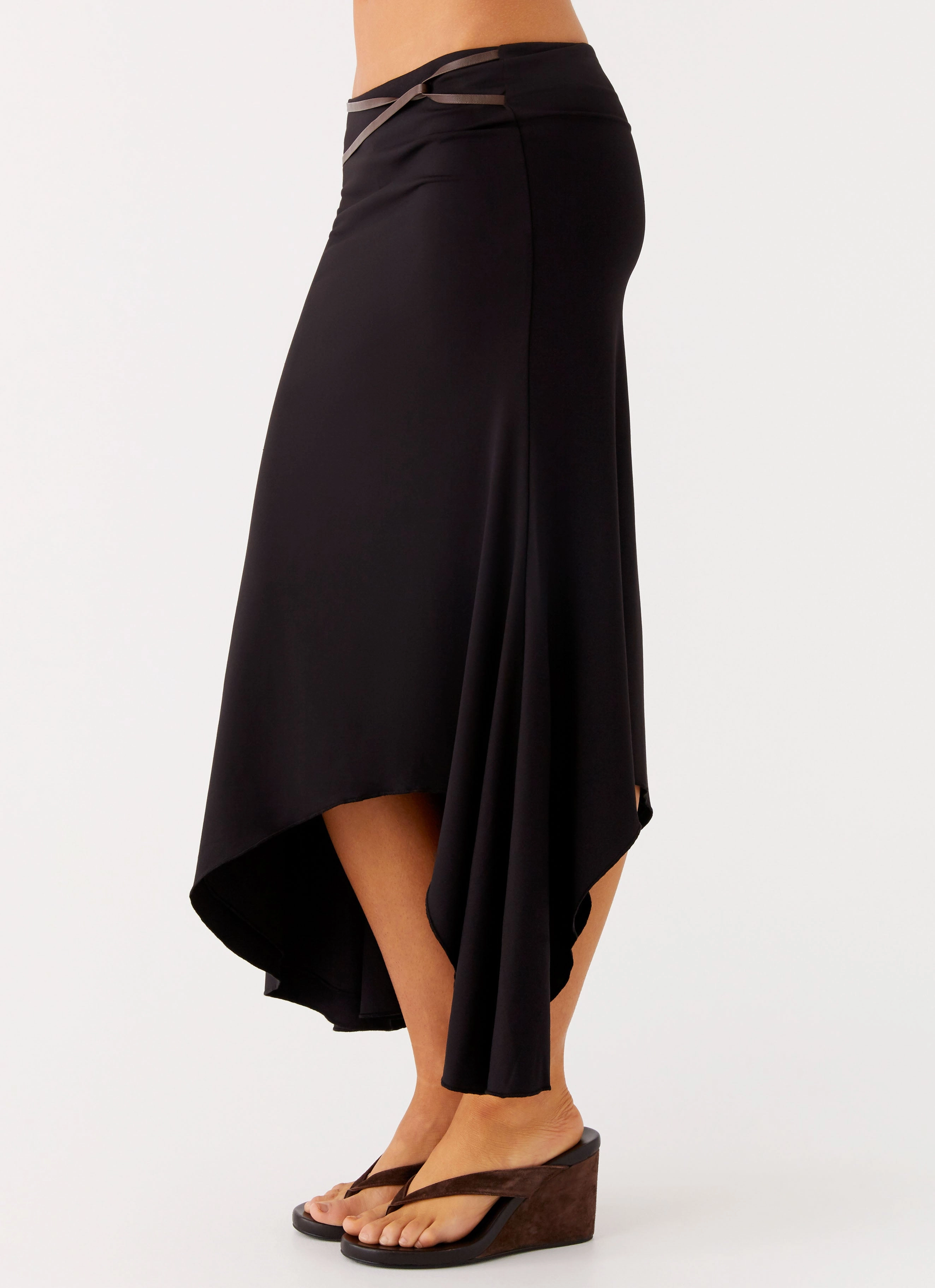 Seattle Midi Skirt - Black Chilly Weather Wear Air Circulation