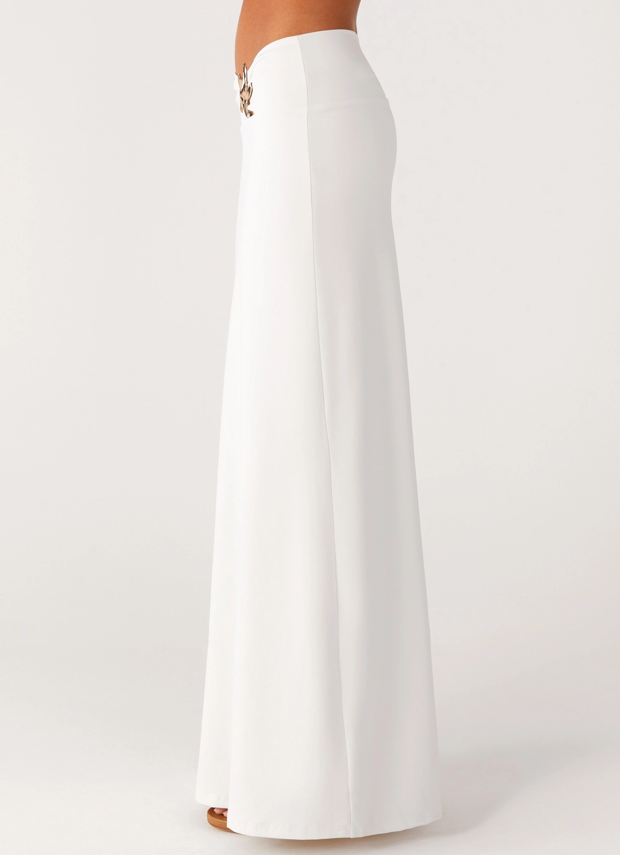 NonIrritatingSeams Simple Comfort Shoreline Glow Maxi Skirt - Off White