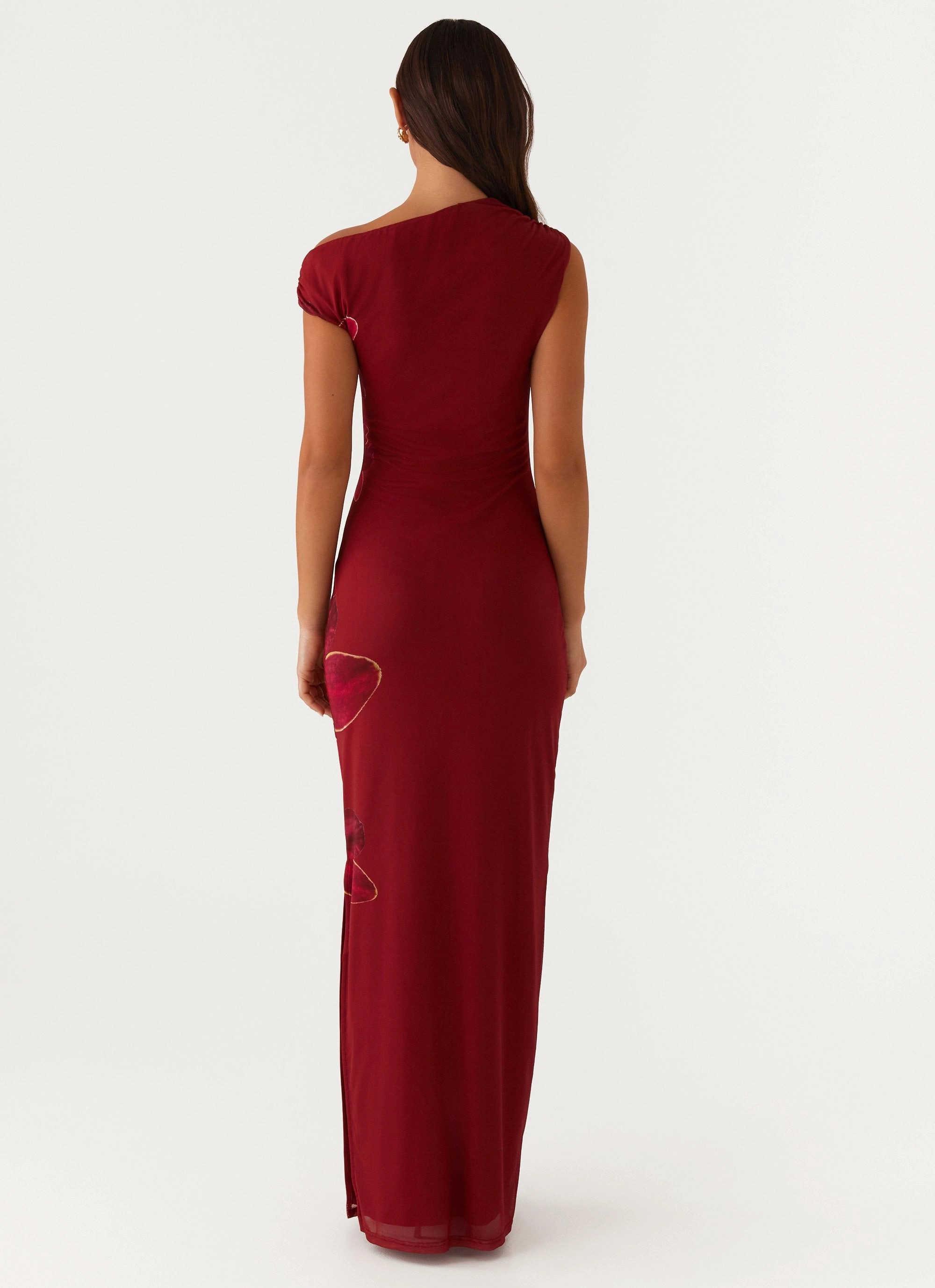 Textured Flow Flattering Look Showtime Maxi Dress - Maroon