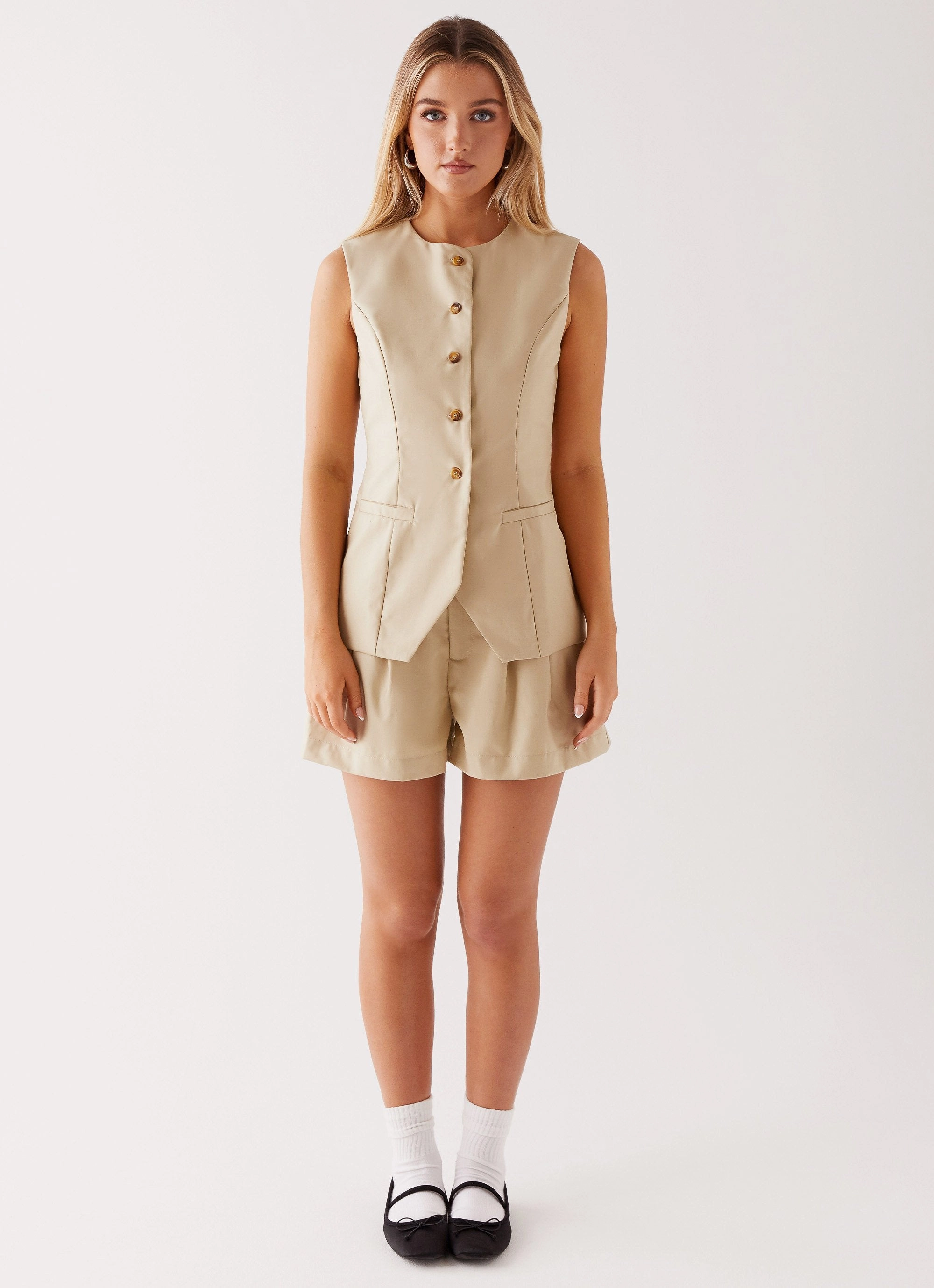 Flattering Comfort Wear AntiSlipGrip Siena Style Tailored Shorts - Beige